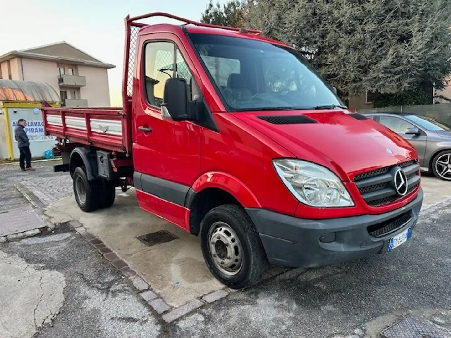 Mercedes-Benz Sprinter RIBALTABILE TRILATERALE AUTOMATICO Rouge - 2
