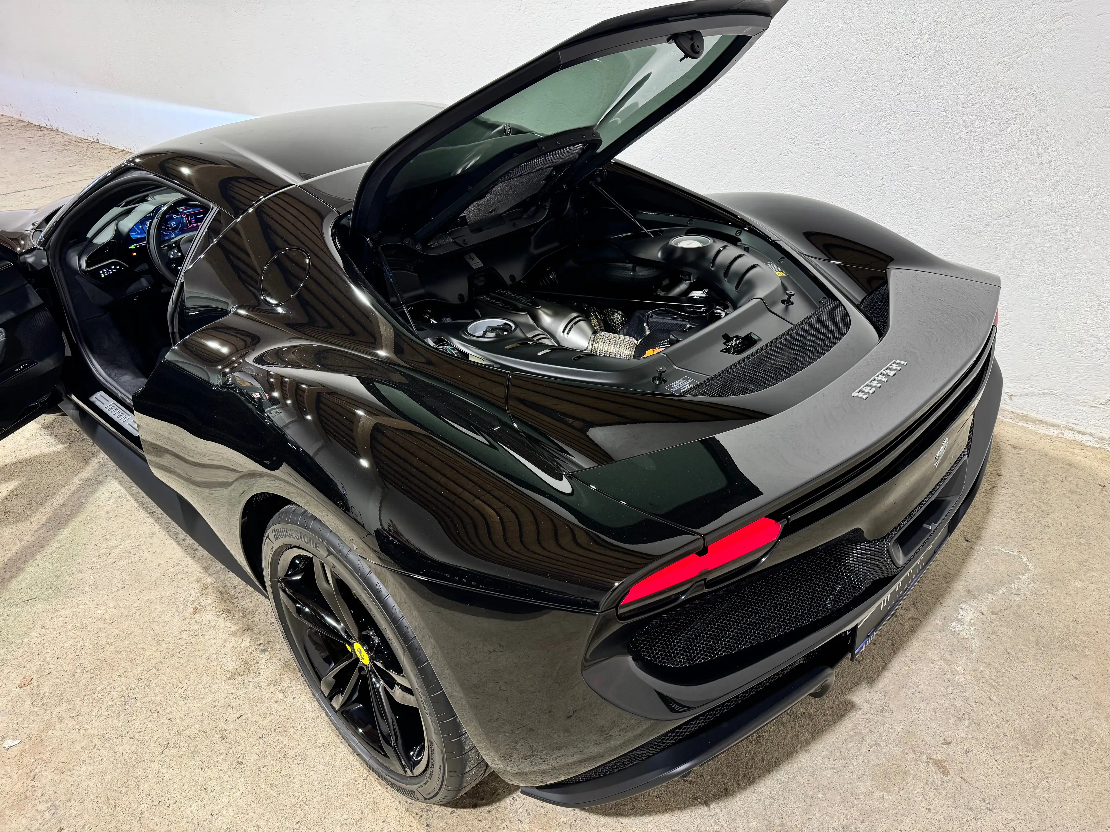 Ferrari 296 GTB Coupe PHEV F1 DCT — photo 9