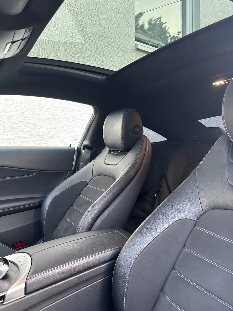 Mercedes-Benz C 300 C 300 (205.348) Czarny - 2
