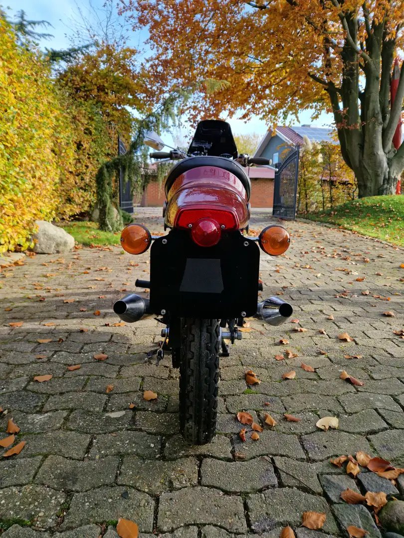 Norton Commando 850 Červená - 2