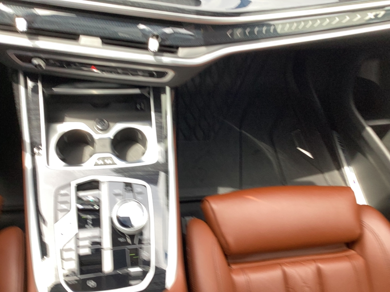 BMW X7 xDrive 40d 7-Sitzer Sportpaket HUD Luftfederung AD — photo 10
