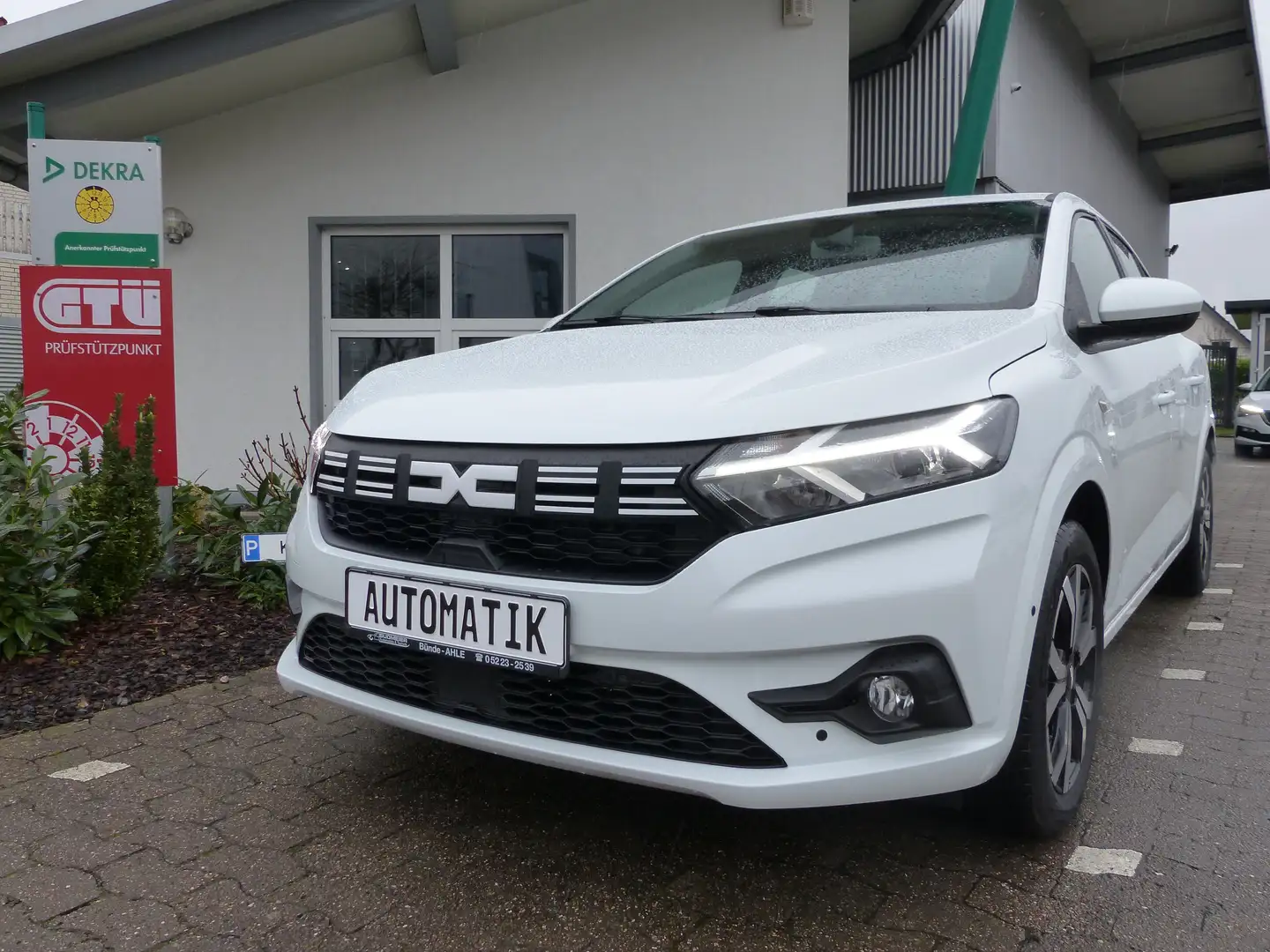 Dacia Logan Prestige "Automatik Getriebe" Alufelgen el.Fenster Weiß - 1