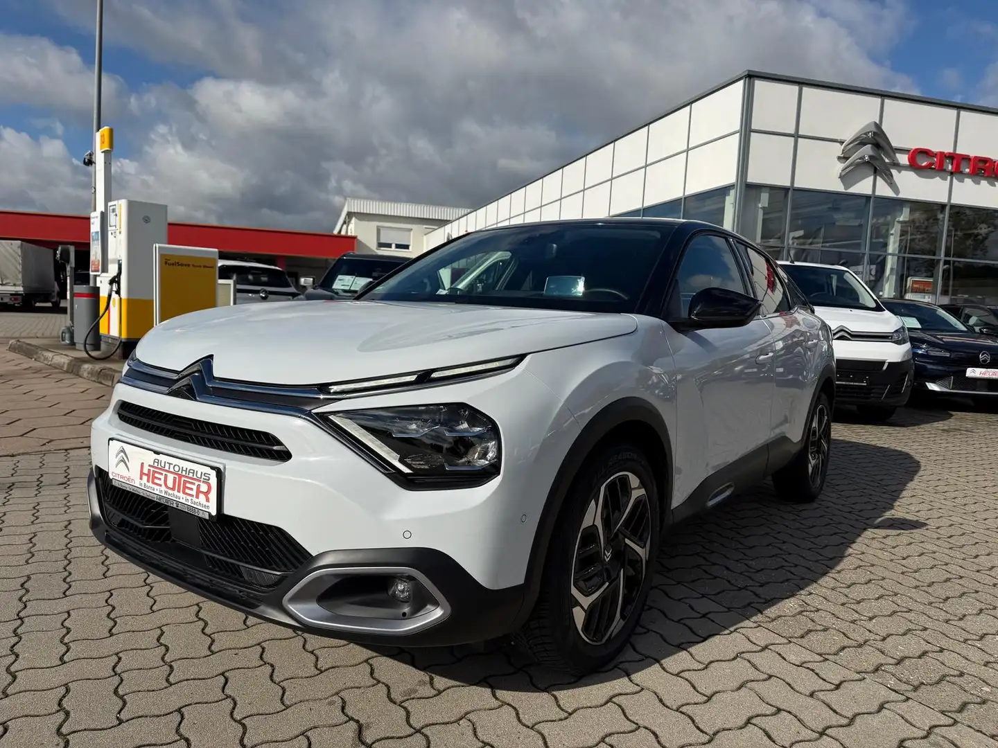 Citroen C4 Max 1.2 PureTech 130PS EAT8 Weiß - 1