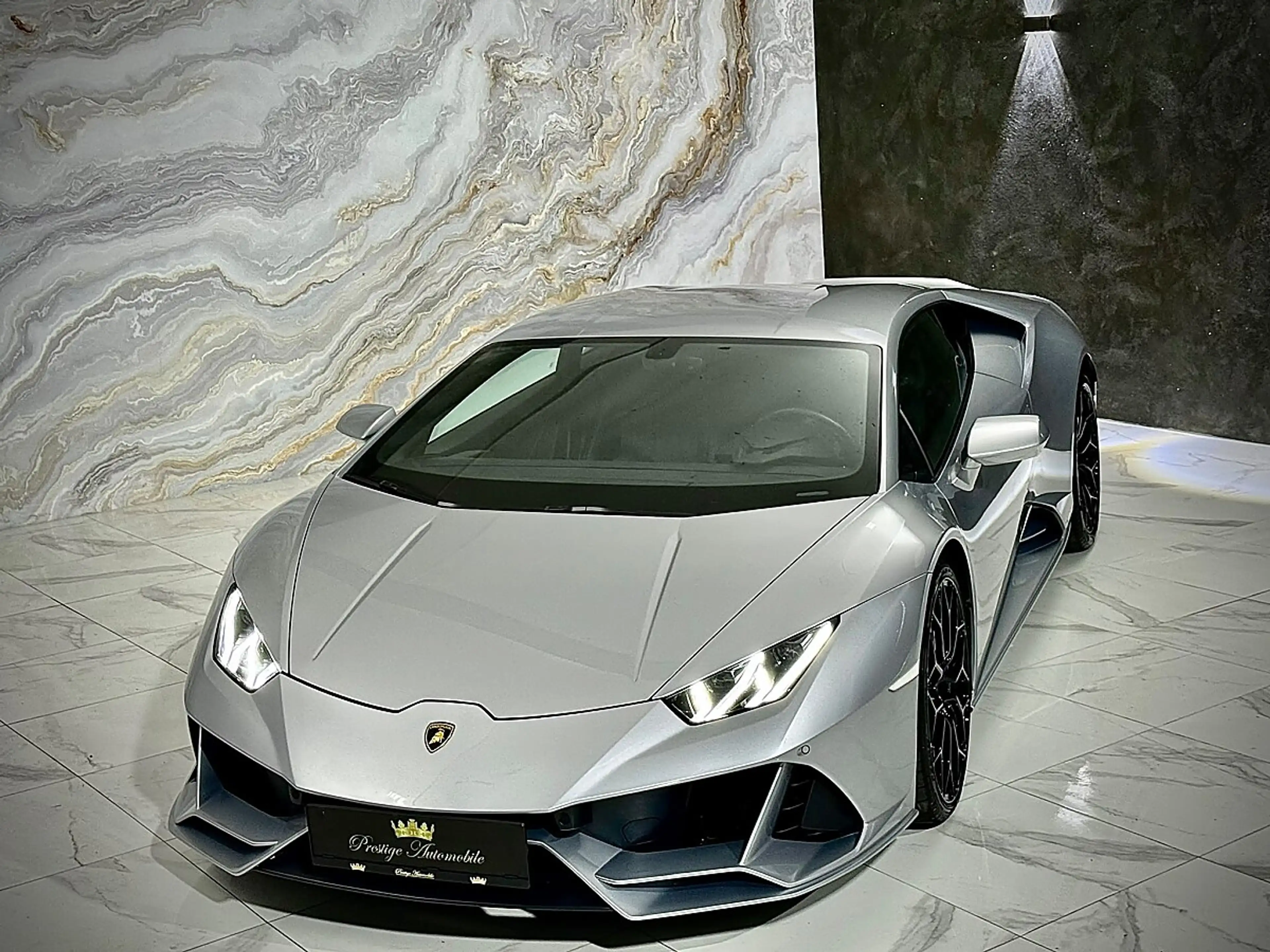 Lamborghini Huracán Evo AWD *1.BESITZ*UNFALLFREI*MwSt*LIFT* — photo 9