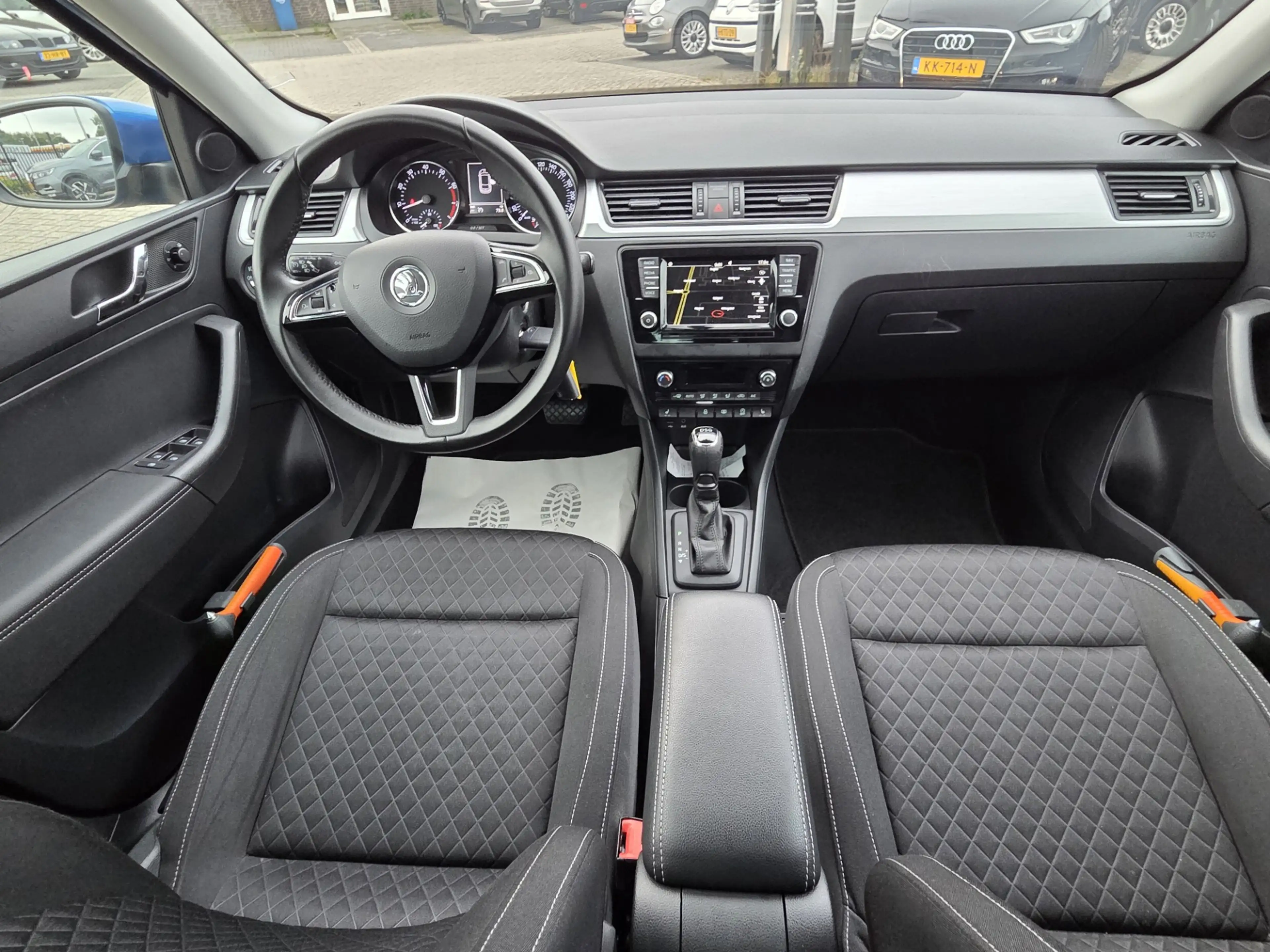 Skoda Rapid/Spaceback 1.2 TSI Greentech Drive/CAMERA/NAVI — photo 10