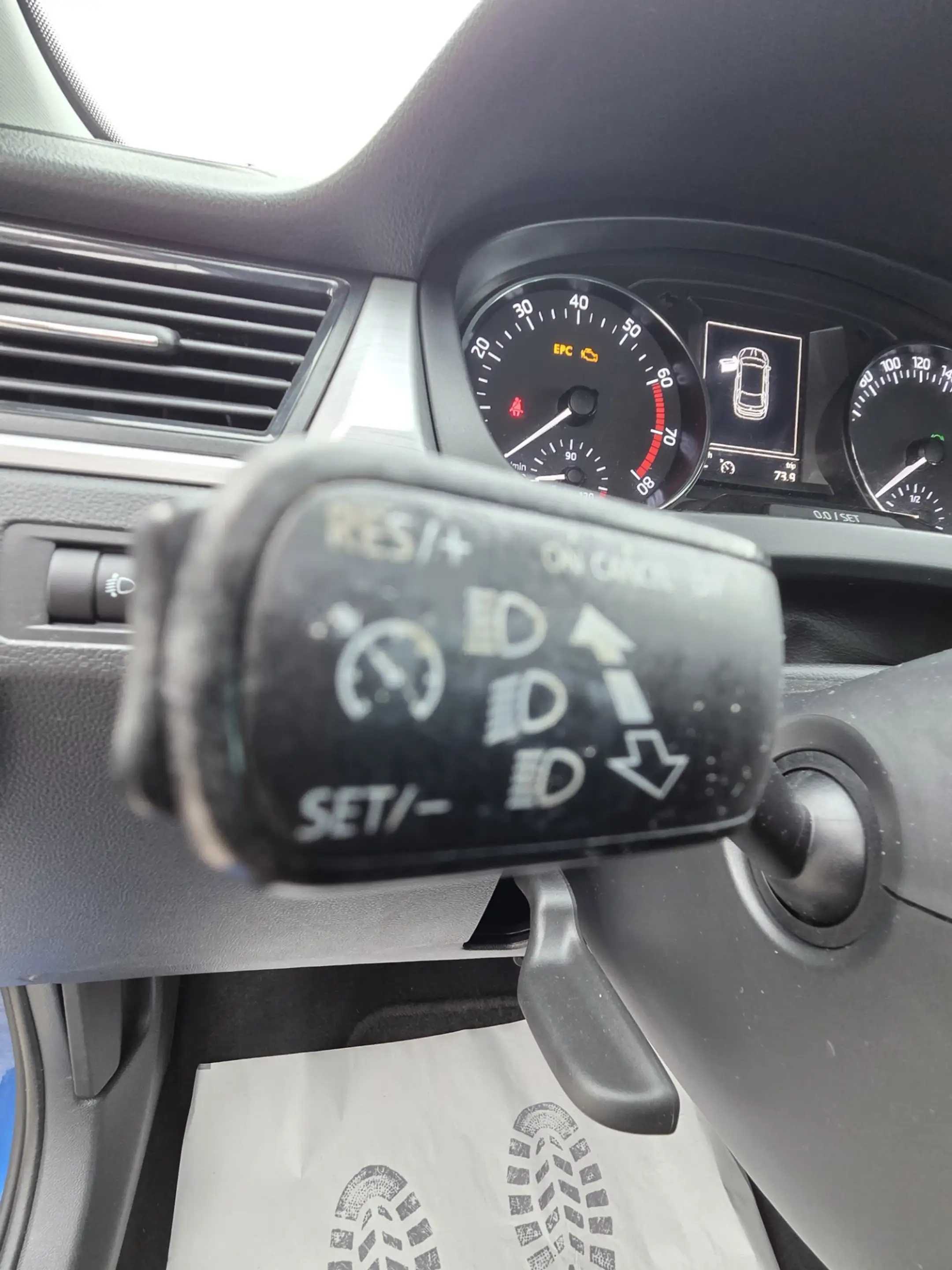 Skoda Rapid/Spaceback 1.2 TSI Greentech Drive/CAMERA/NAVI — photo 21