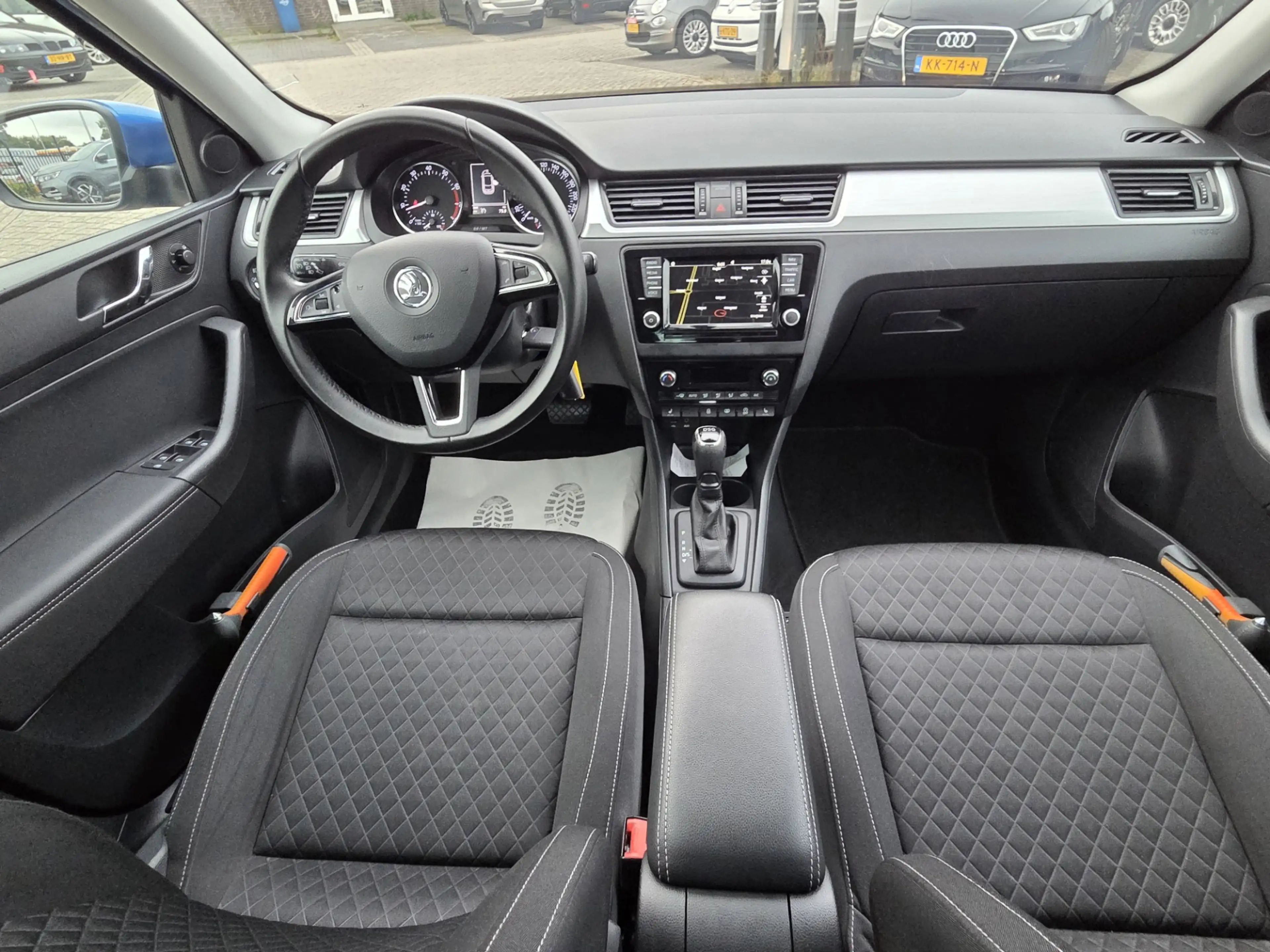 Skoda Rapid/Spaceback 1.2 TSI Greentech Drive/CAMERA/NAVI — photo 2