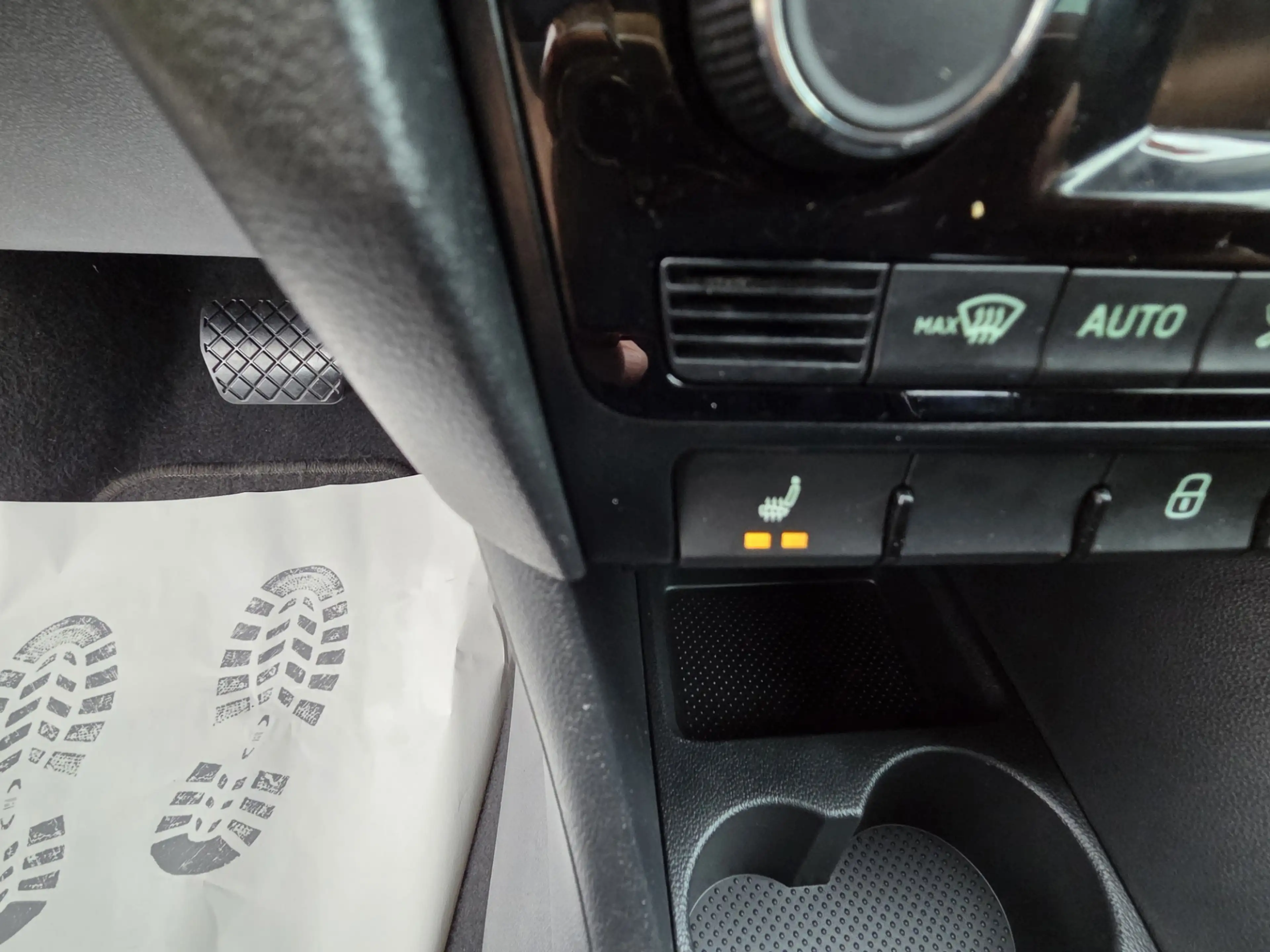 Skoda Rapid/Spaceback 1.2 TSI Greentech Drive/CAMERA/NAVI — photo 15