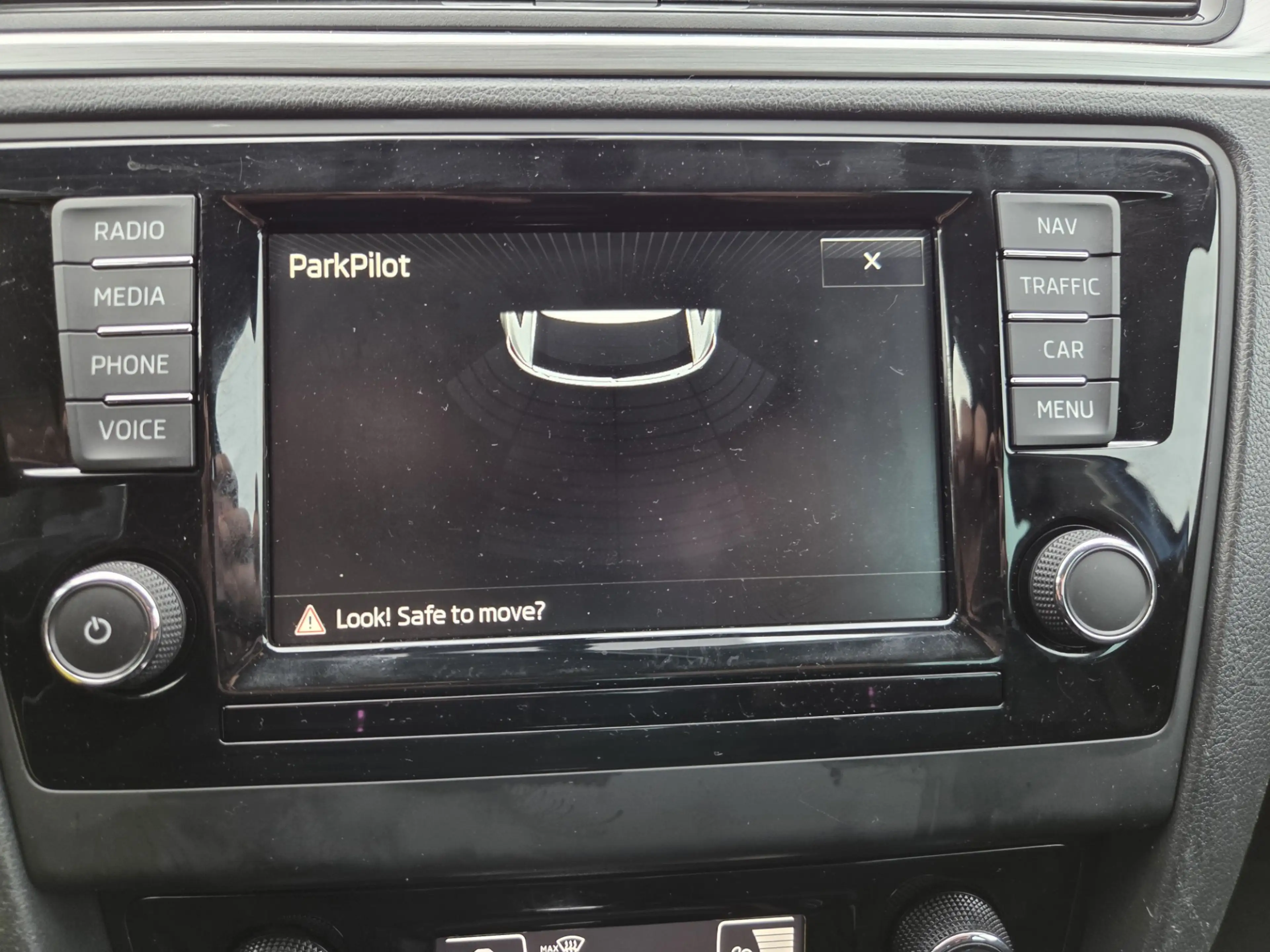 Skoda Rapid/Spaceback 1.2 TSI Greentech Drive/CAMERA/NAVI — photo 24