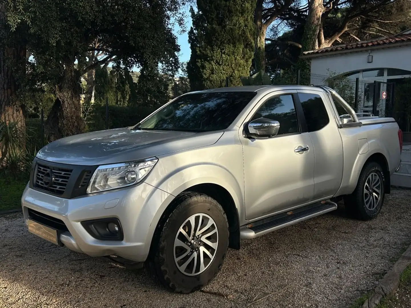 Nissan NP300 NAVARA 2.3 DCI 160 KING CAB N-CONNECTA / 3ÈME MAIN ORIGINE FRANCE / ENTRETIEN À JOUR Gris - 2