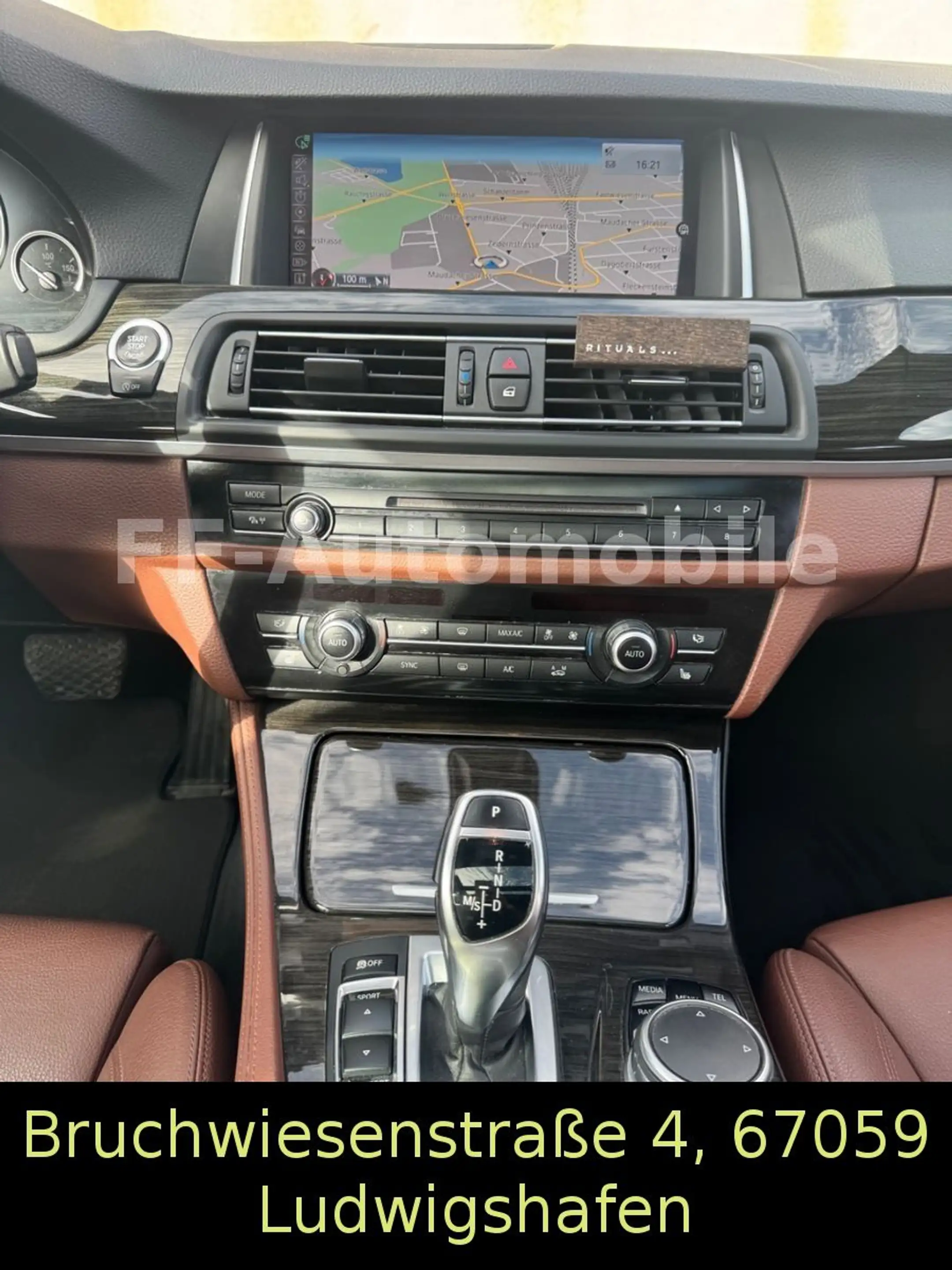 BMW 525 5 Touring 525 d *M -Packet* Panorama* AHK* — photo 12