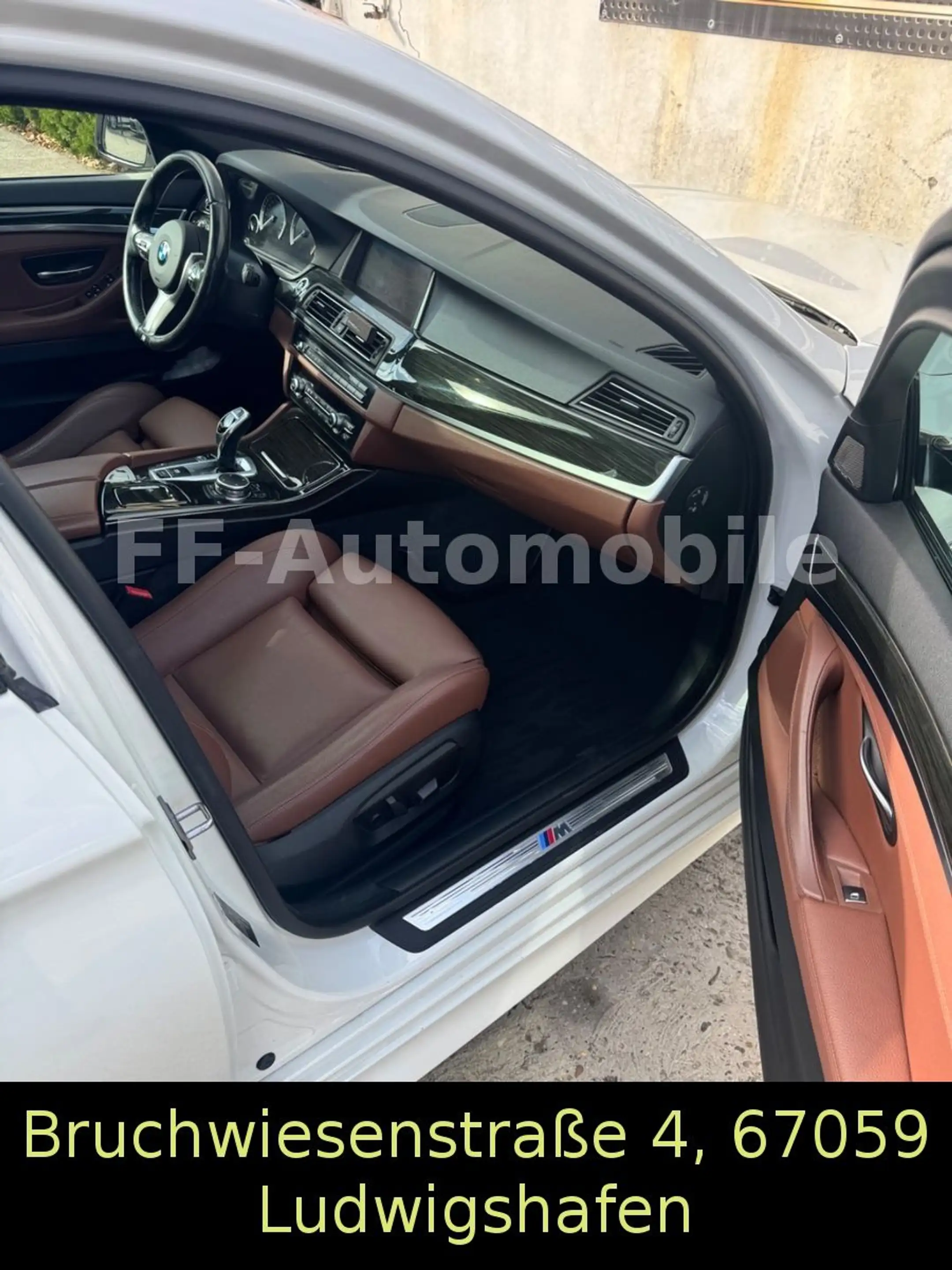 BMW 525 5 Touring 525 d *M -Packet* Panorama* AHK* — photo 11
