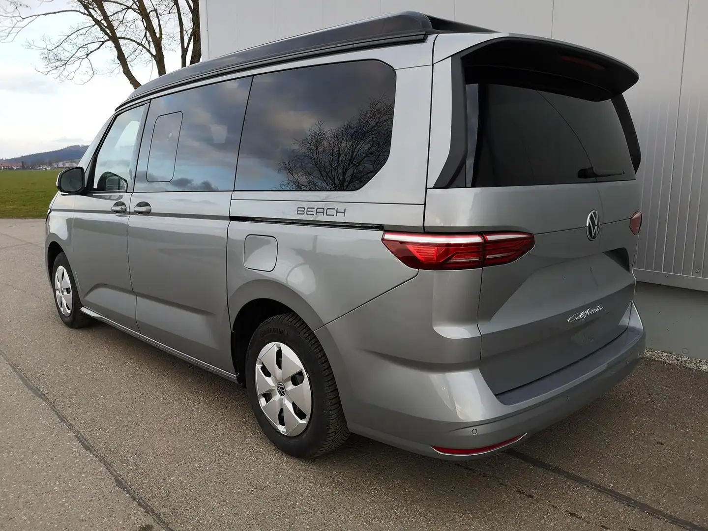 Volkswagen T7 California T7 2.0TDI DSG California Beach GV5 Lite Silver - 2
