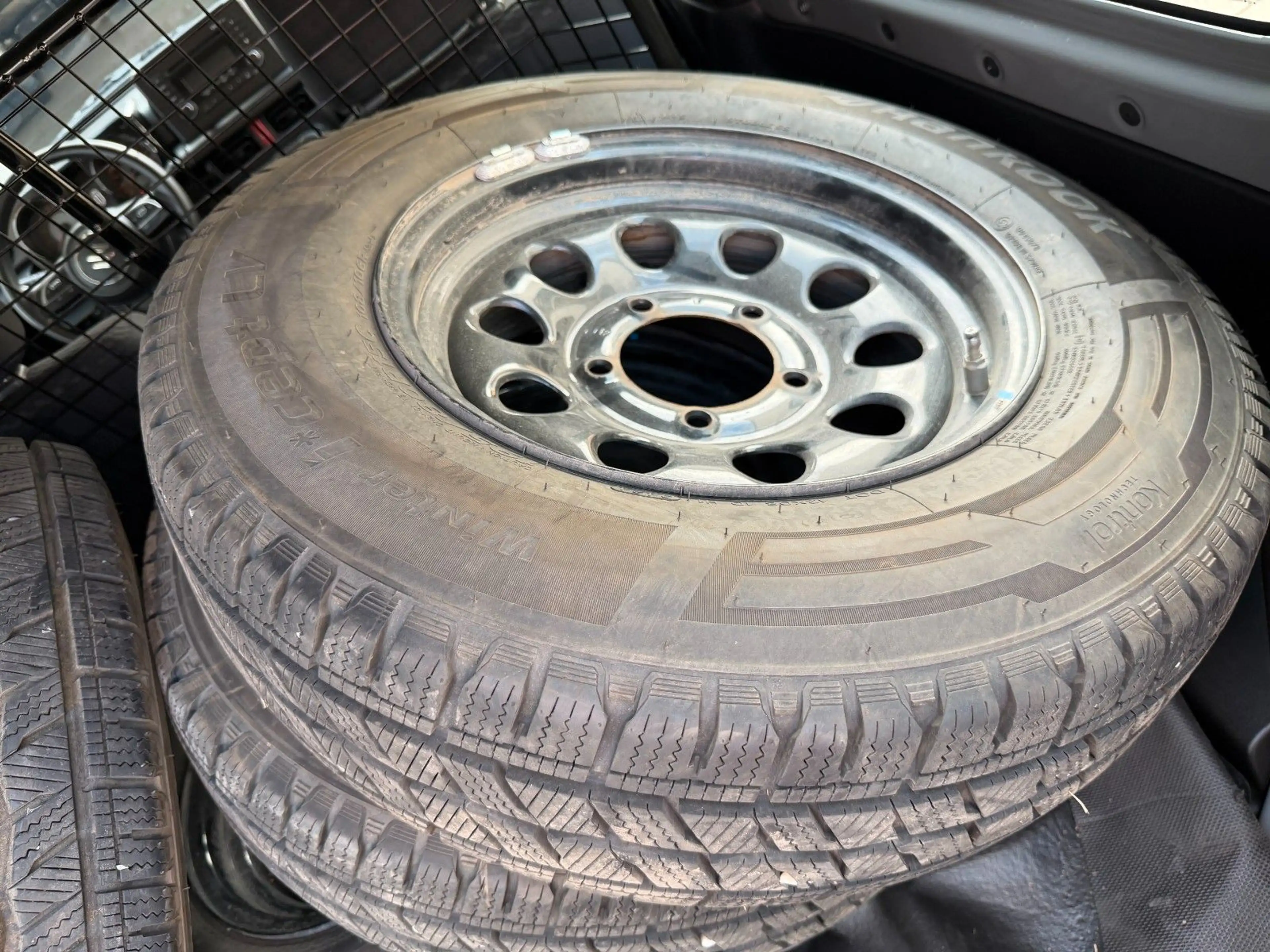 Suzuki Jimny Comfort  AHK Winterräder — photo 8