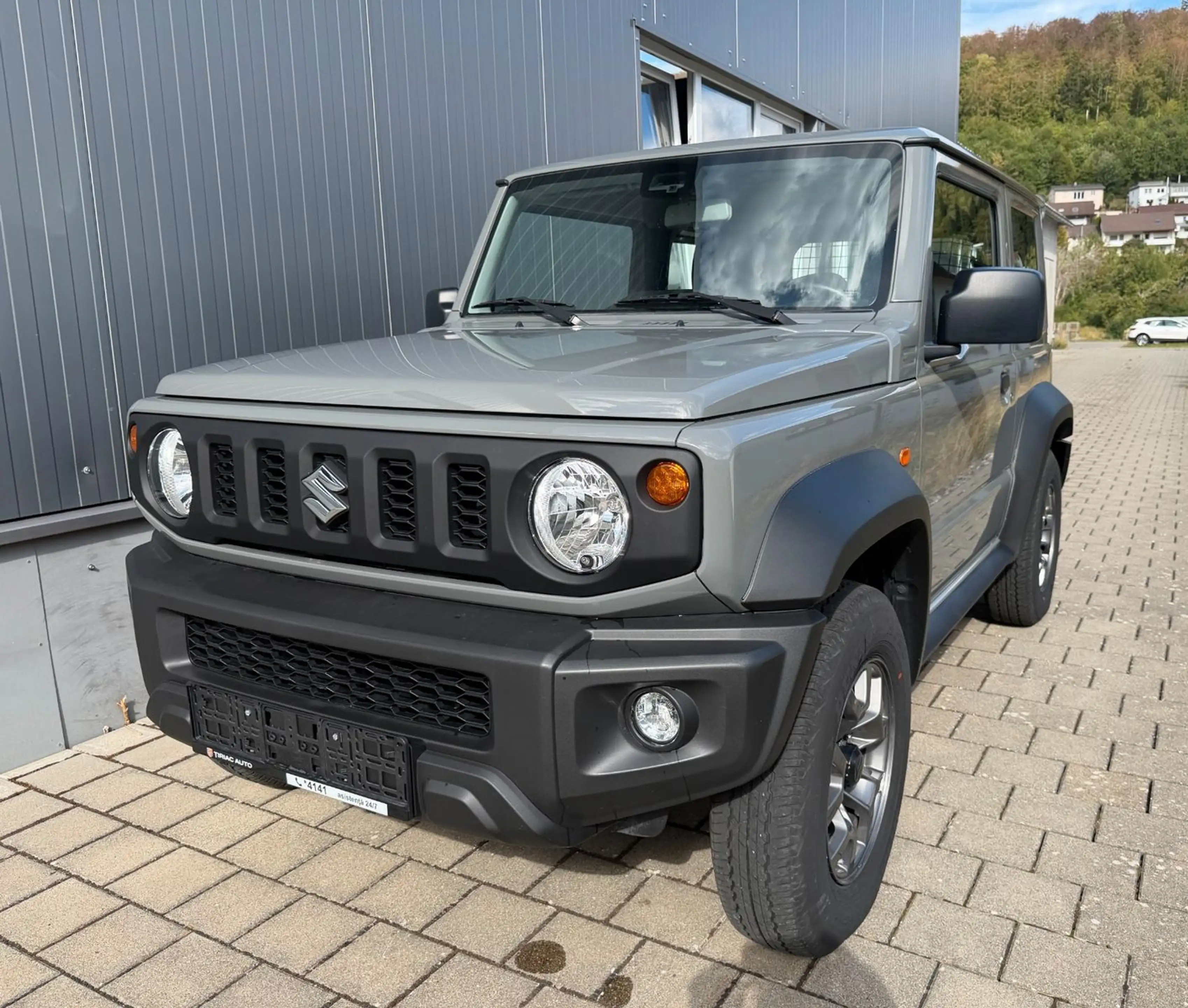 Suzuki Jimny Comfort  AHK Winterräder — photo 2