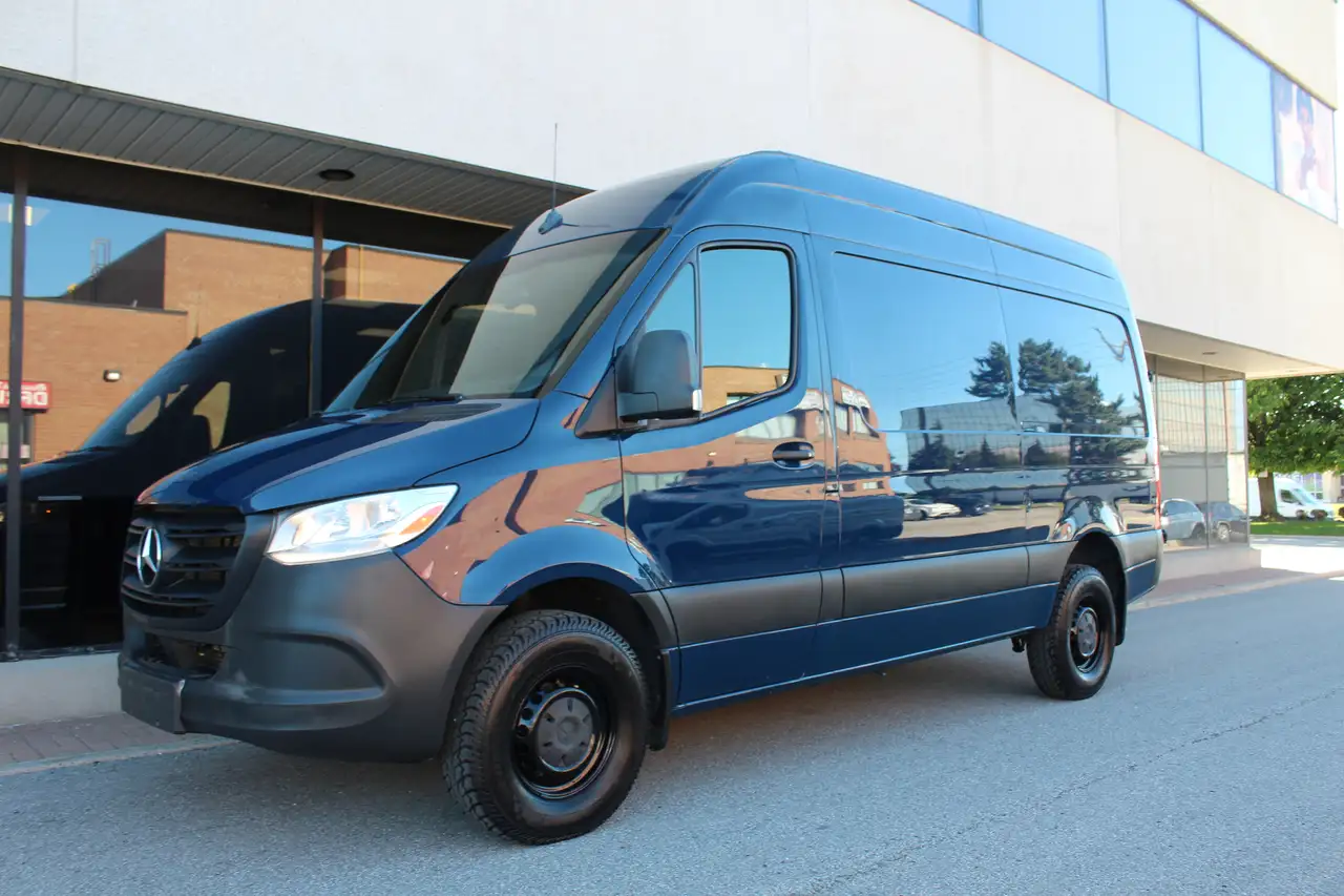 Mercedes-Benz Sprinter снимка Mercedes-Benz Sprinter