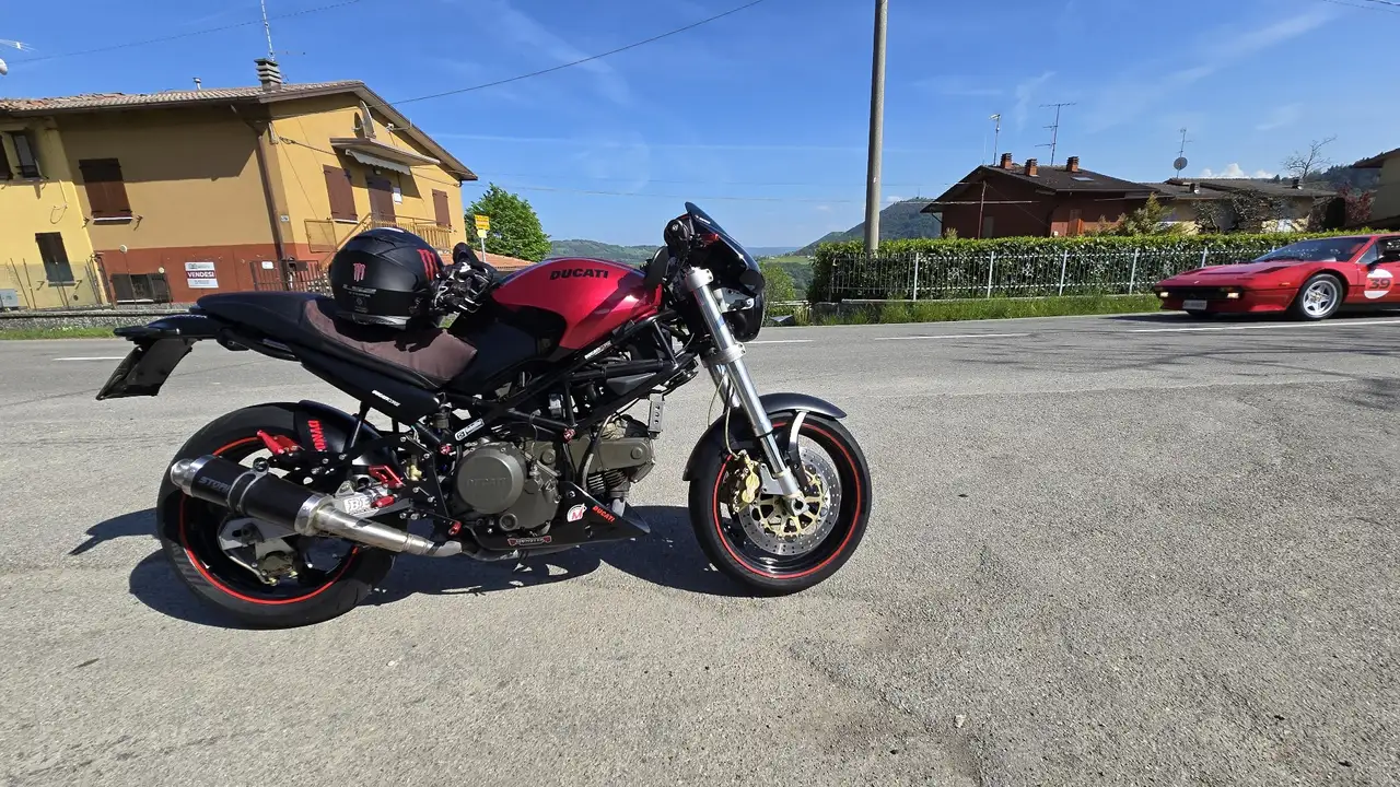 Ducati Monster 750