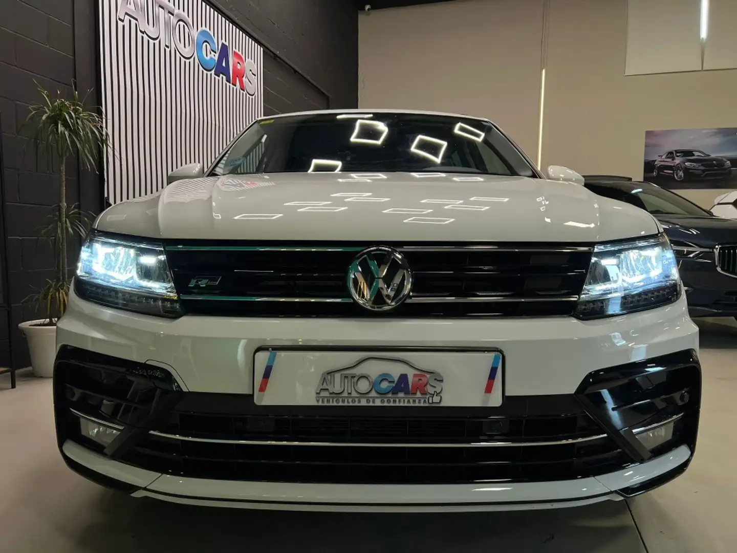 Volkswagen Tiguan Todoterreno Automático de 5 Puertas Wit - 2