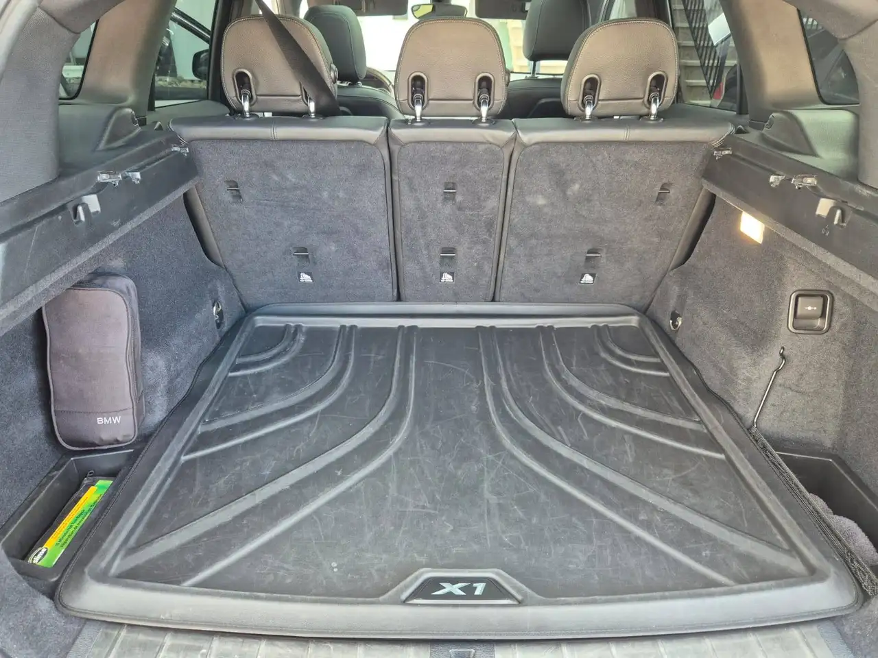 BMW X1 снимка BMW X1