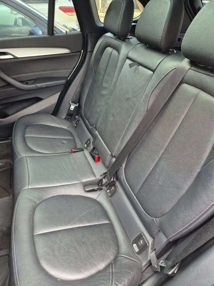 BMW X1 снимка BMW X1