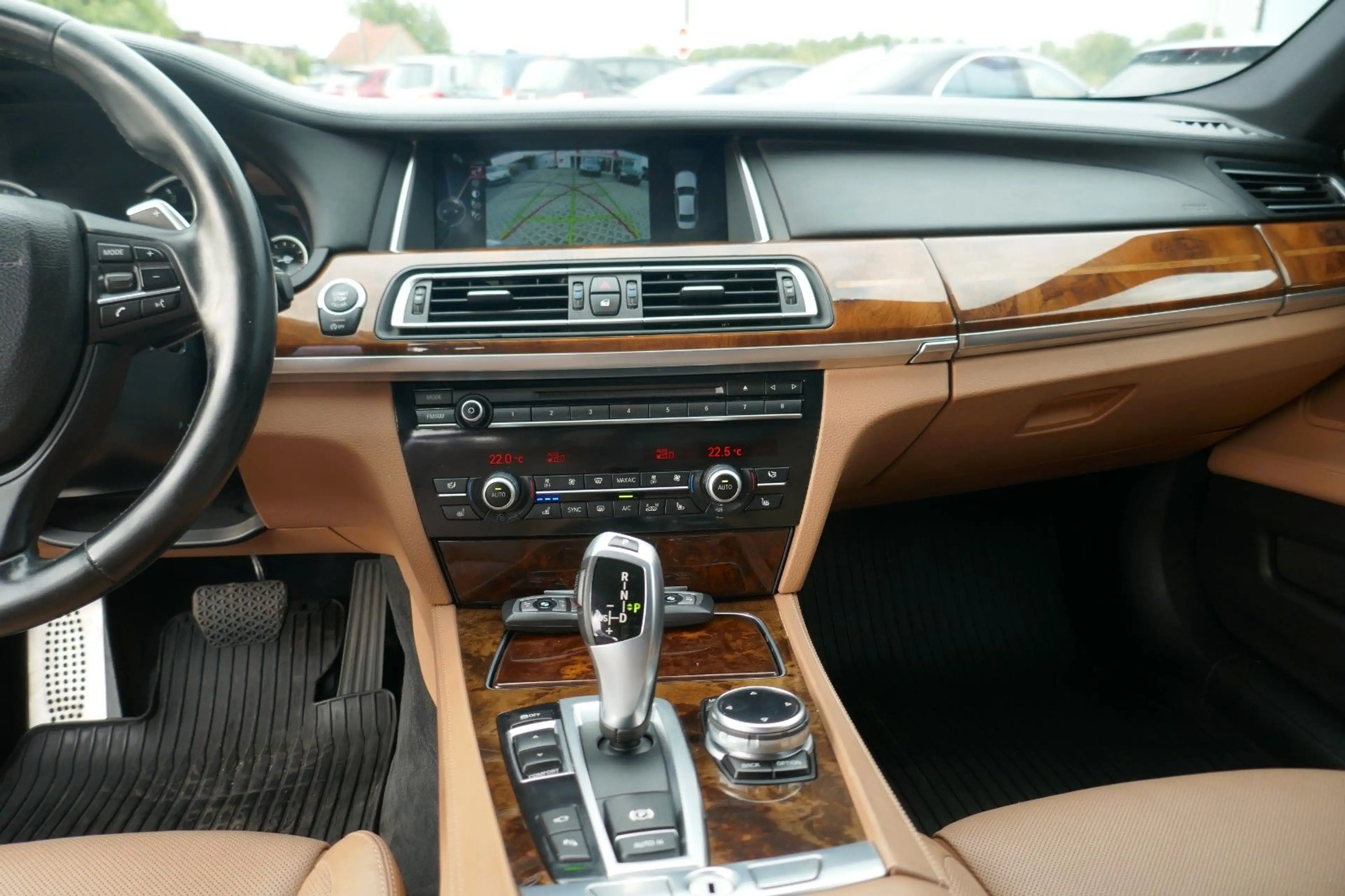 BMW 740 i  3.0 AUTOMATIK  KAMERA — photo 13