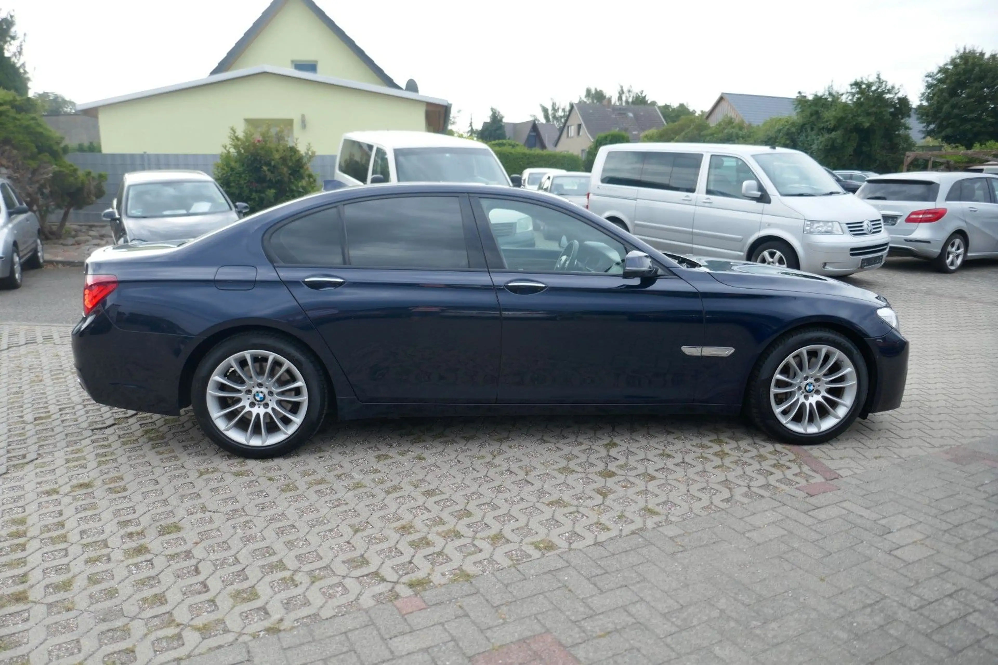 BMW 740 i  3.0 AUTOMATIK  KAMERA — photo 3
