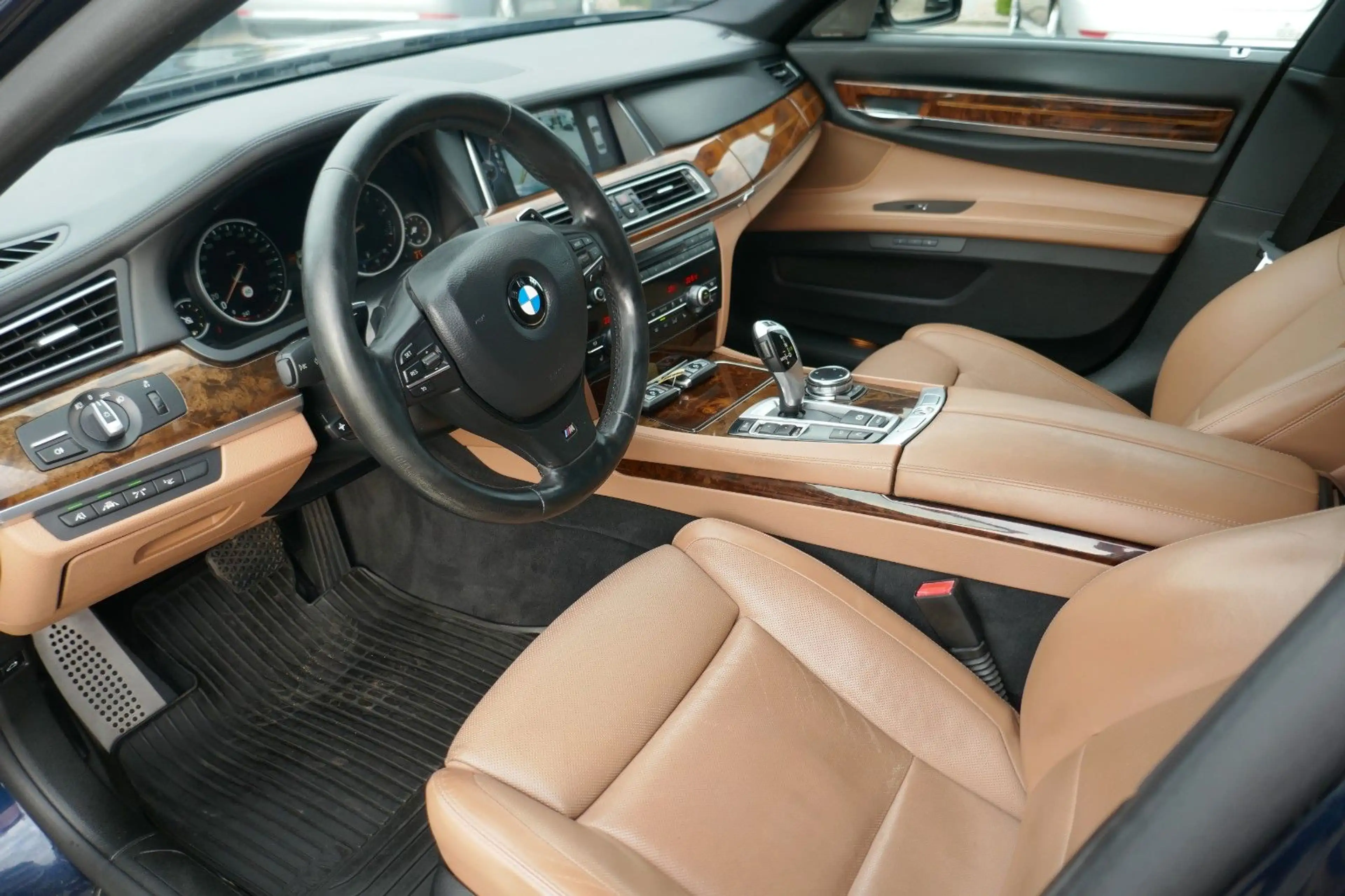 BMW 740 i  3.0 AUTOMATIK  KAMERA — photo 8