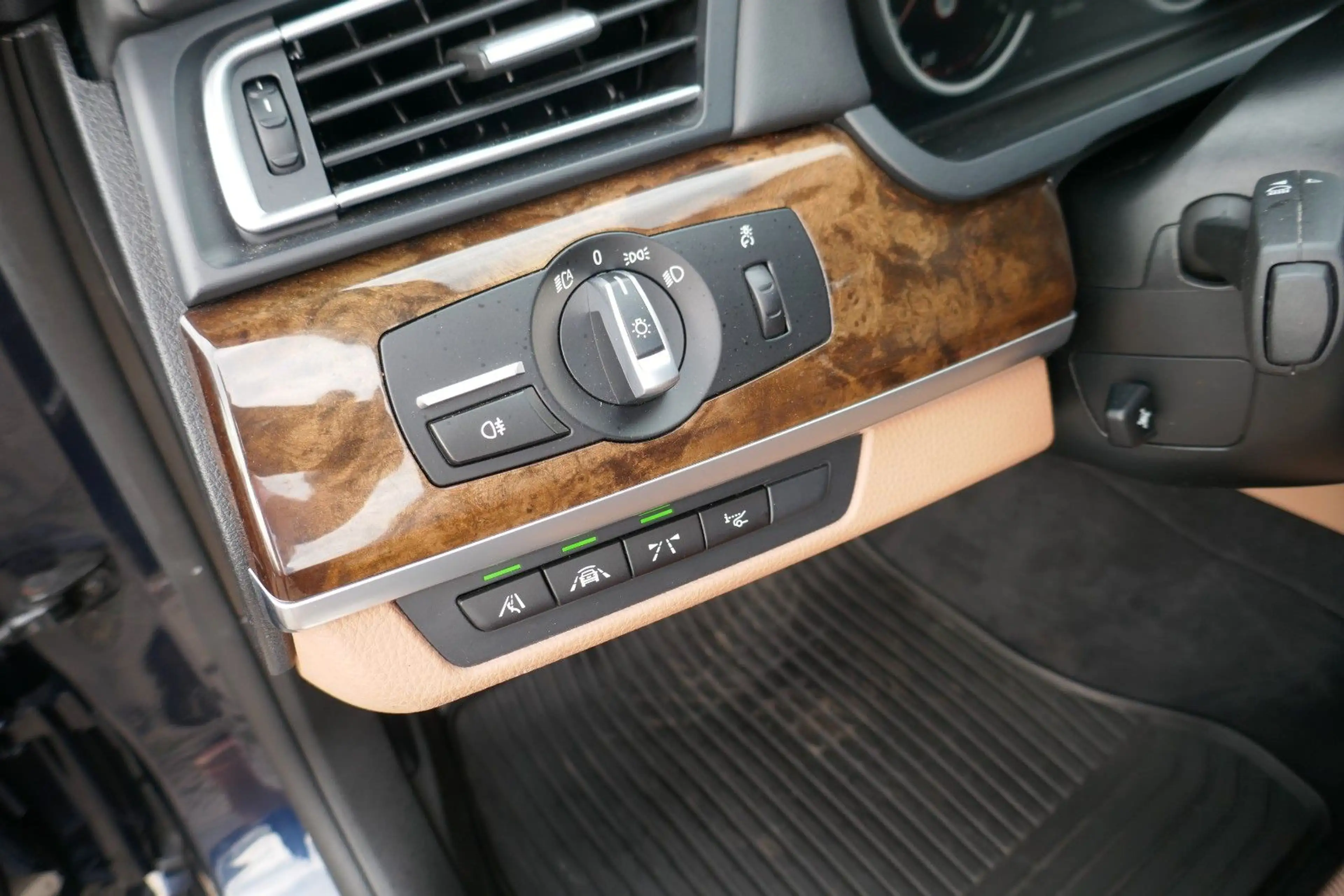 BMW 740 i  3.0 AUTOMATIK  KAMERA — photo 11