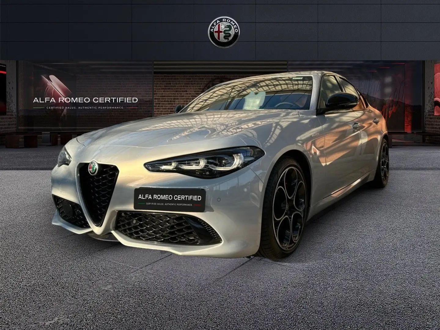 Alfa Romeo Giulia 2.2 TD 160cv Veloce AT8 Grau - 1