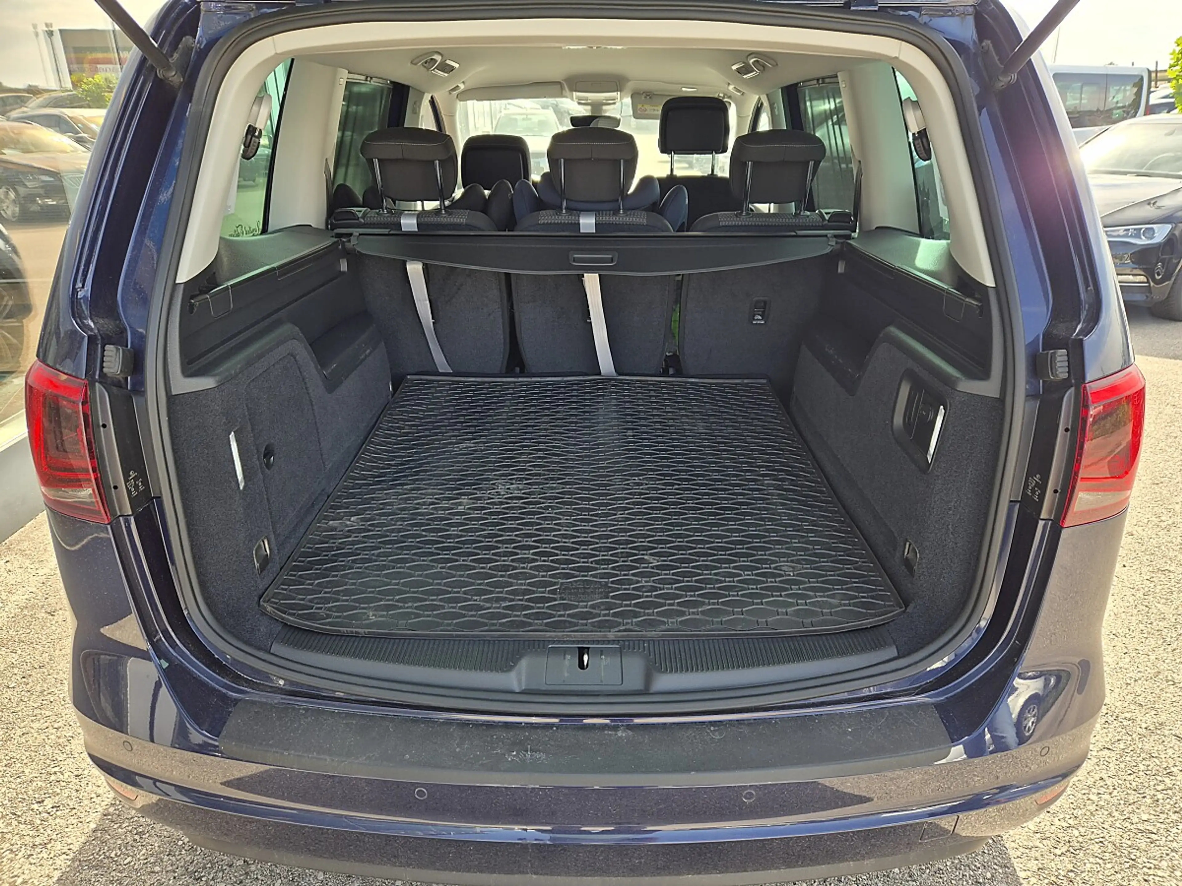 SEAT Alhambra Xcellence 2,0 TDI — photo 14
