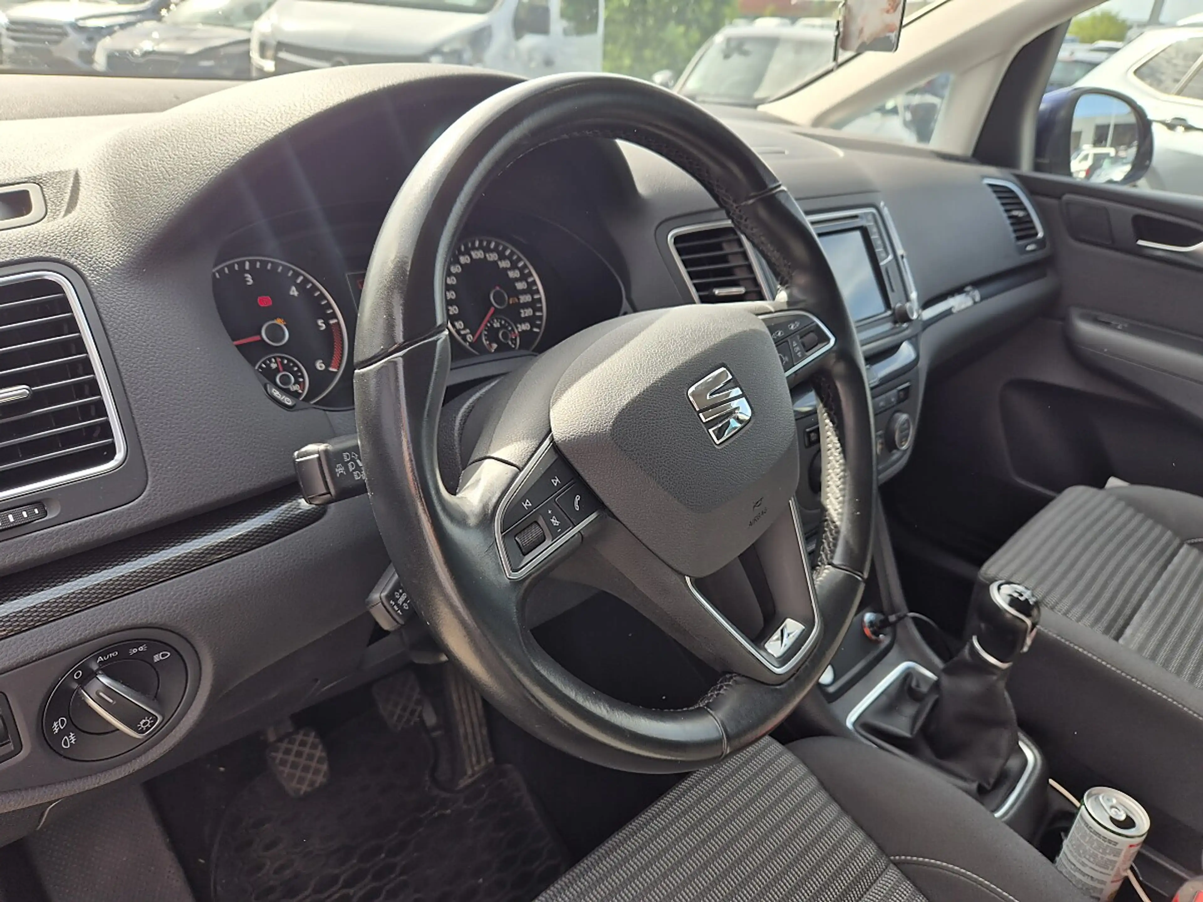 SEAT Alhambra Xcellence 2,0 TDI — photo 10