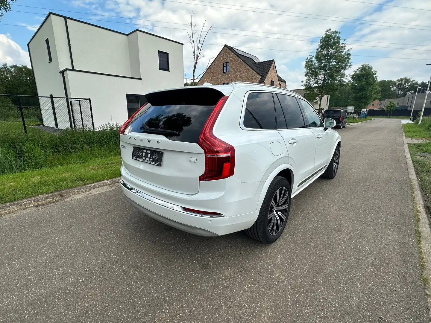 Volvo XC90 T8 AWD Recharge Geartronic Inscription Edition Wit - 2
