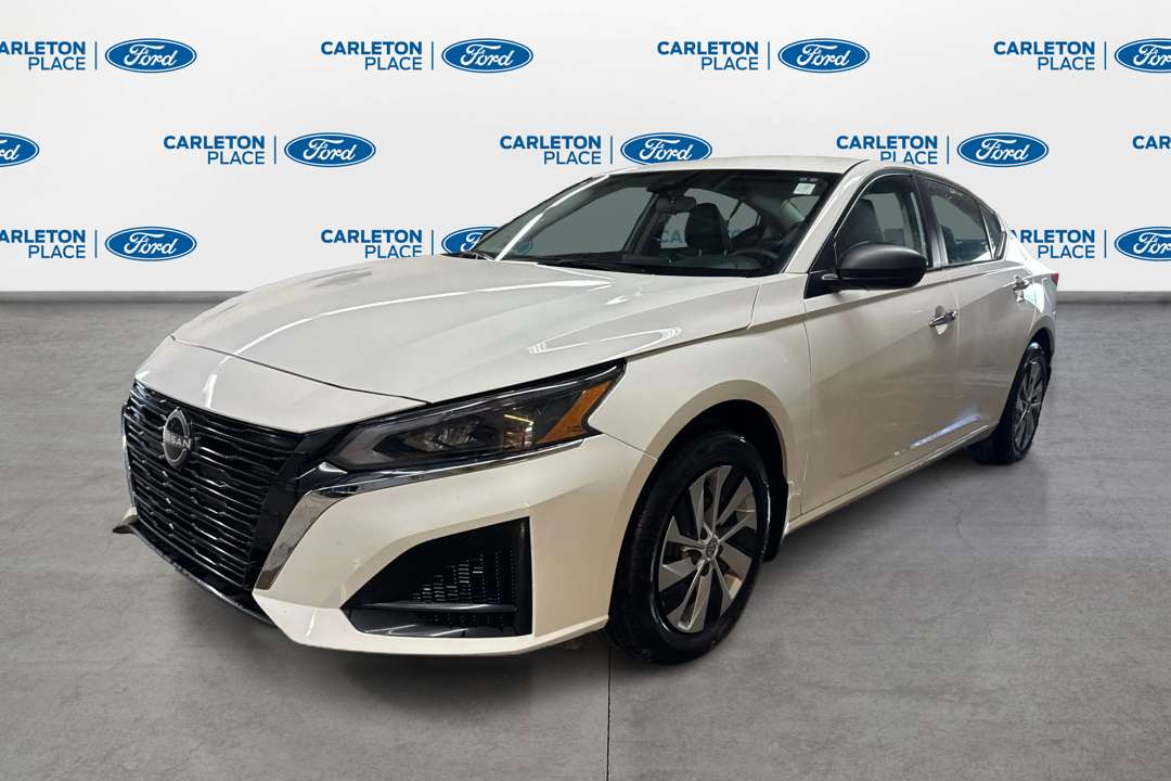 2025 Nissan Altima S  | AWD Fuel Efficient CarPlay Safety Shield — снимка 1
