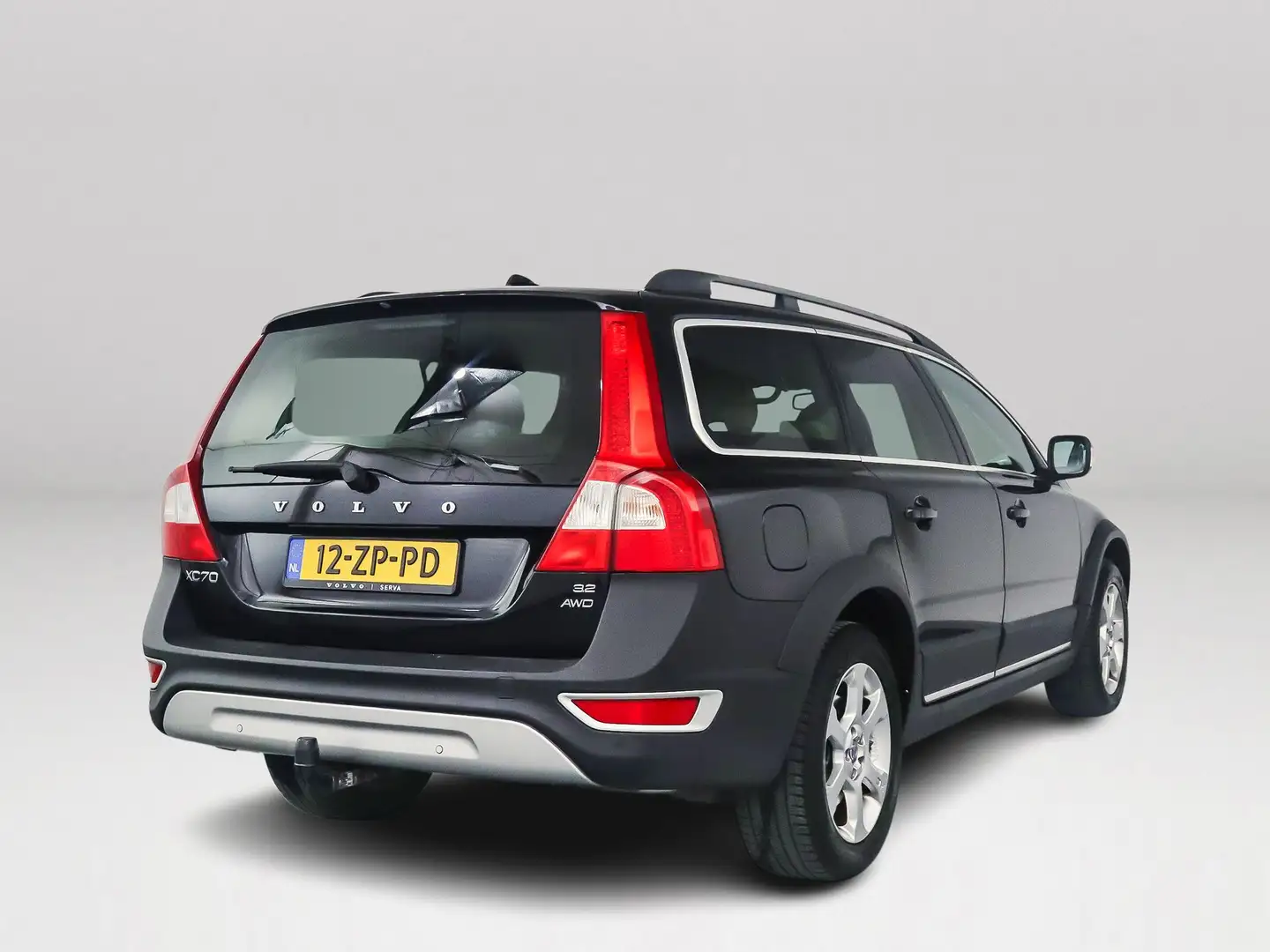 Volvo XC70 3.2 Summum | Schuif/kantel dak | Park Assist | Sto Zwart - 2