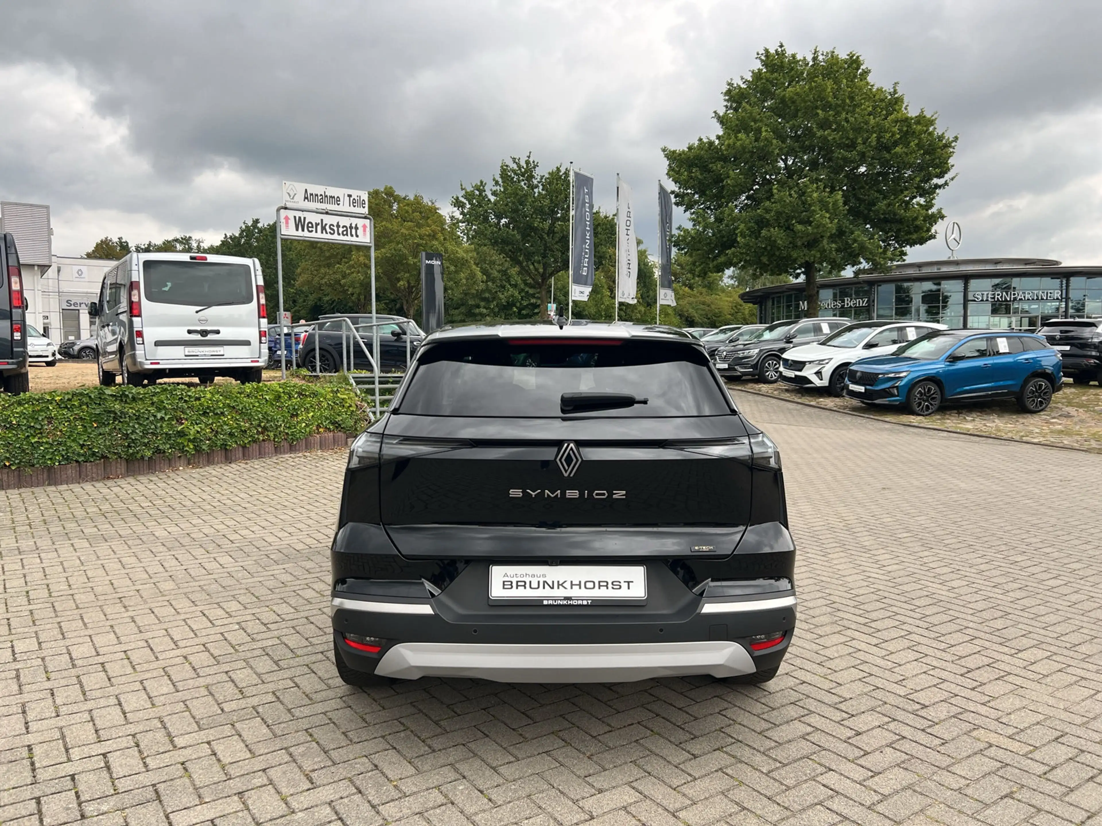 Renault Symbioz E-TECH 160 Iconic SHZ+LKHZ+360° Kamera — photo 2