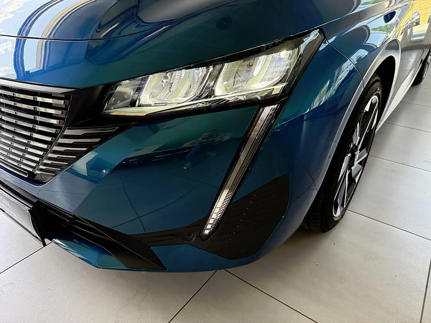 Peugeot 308 BlueHDi 130 S&S EAT8 Allure Blau - 2