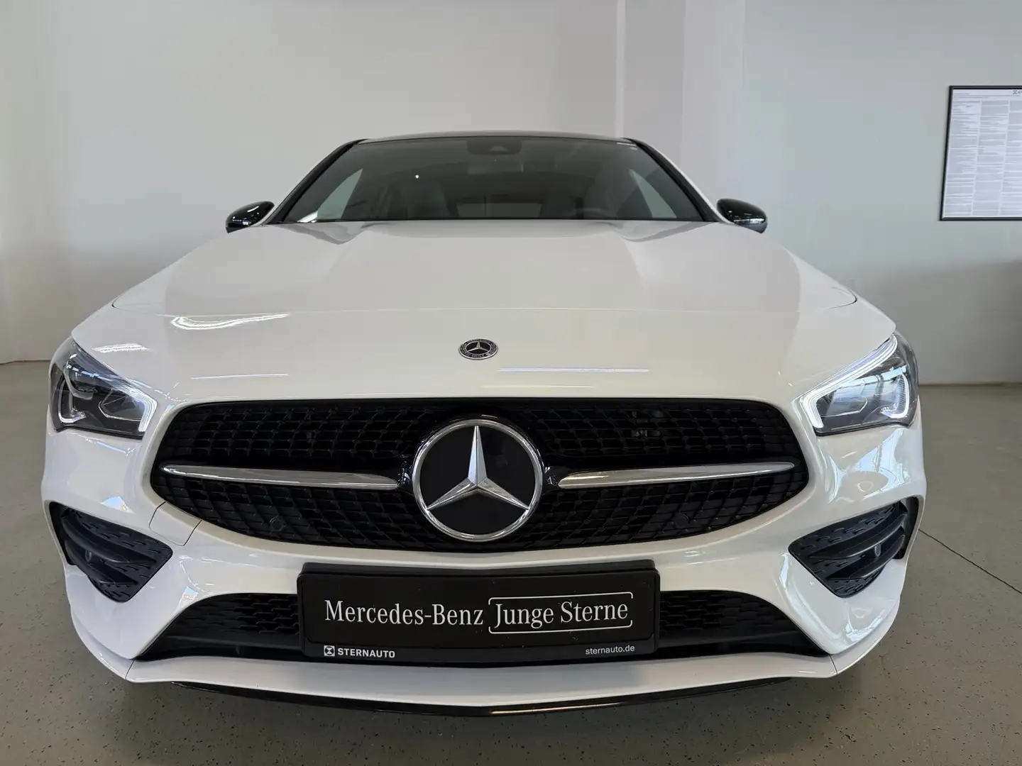 Mercedes-Benz CLA 250 CLA 250 e SB AMG Edit 2020 Pano LED Night DAB Navi Weiß - 2