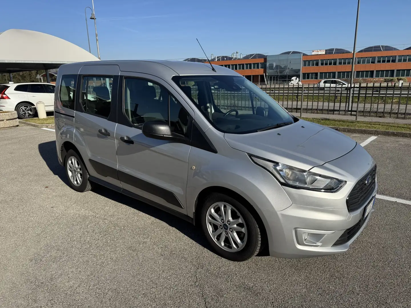 Ford Tourneo Connect Plus 1.5 TDCi 100CV S&S 5 posti Gris - 2