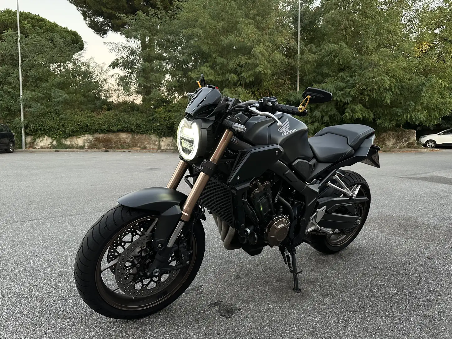 Honda CB 650 R - 2