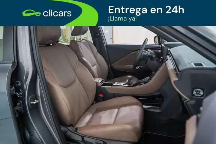 Lexus LBX 2024, foto 16