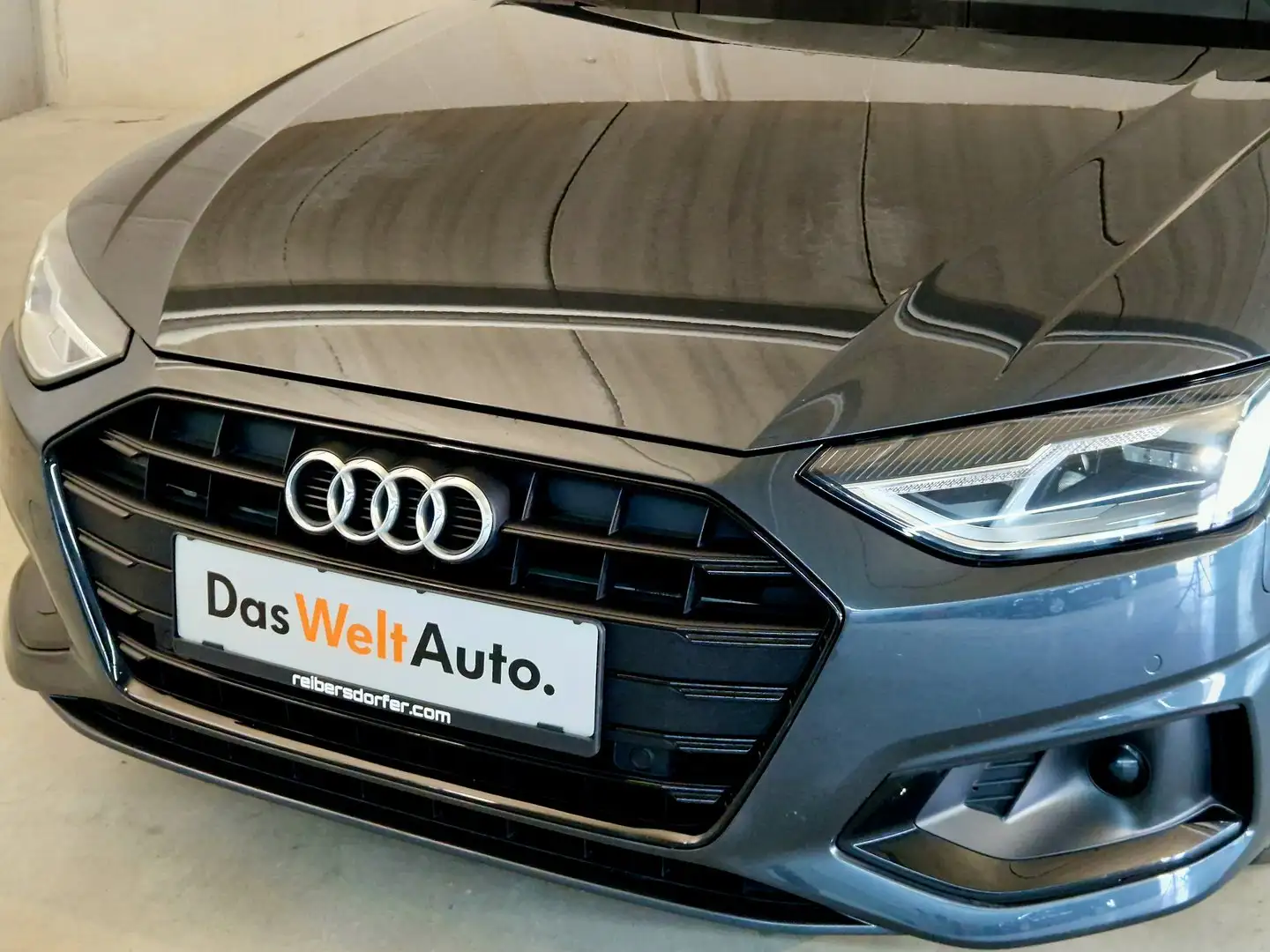 Audi A4 Limousine 40 TDI advanced Grau - 2
