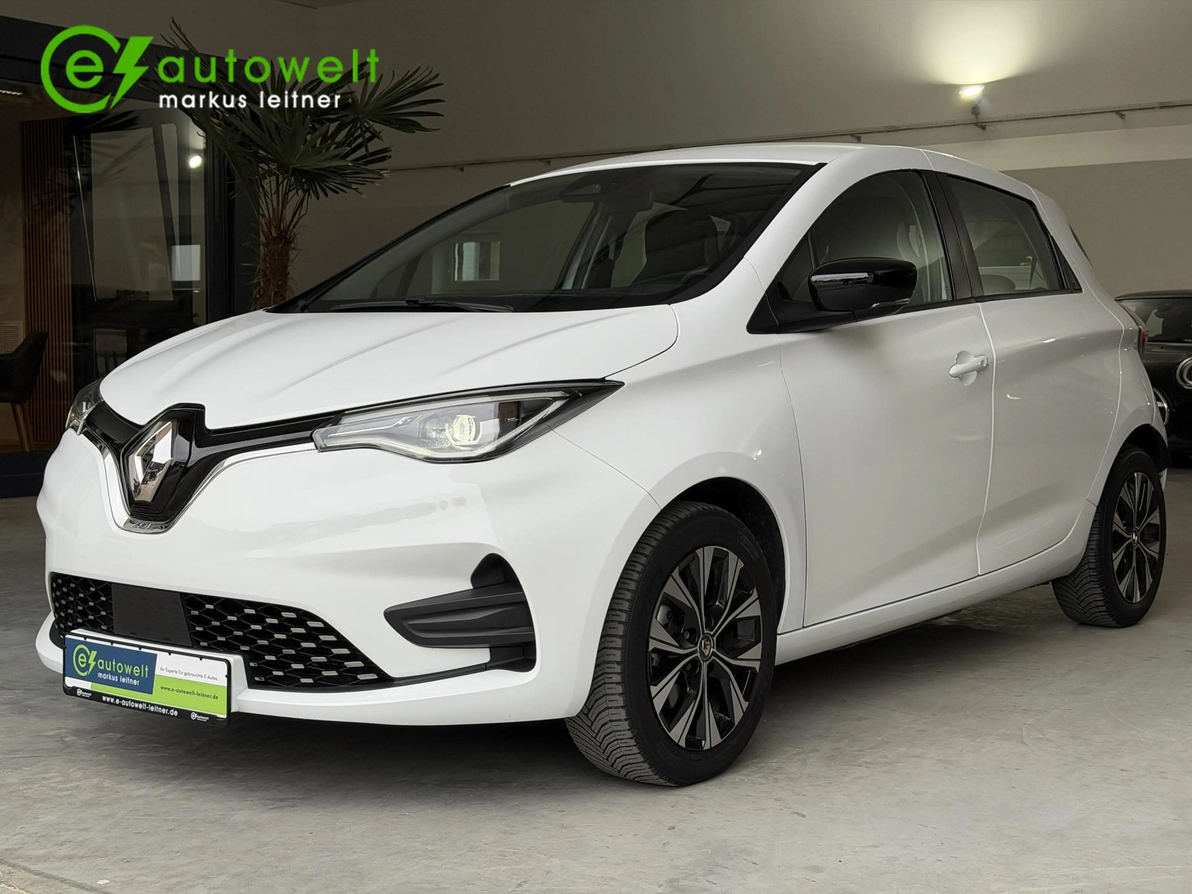 Renault ZOE Evolution R135 Z.E.50 CCS Winterpaket — photo 8
