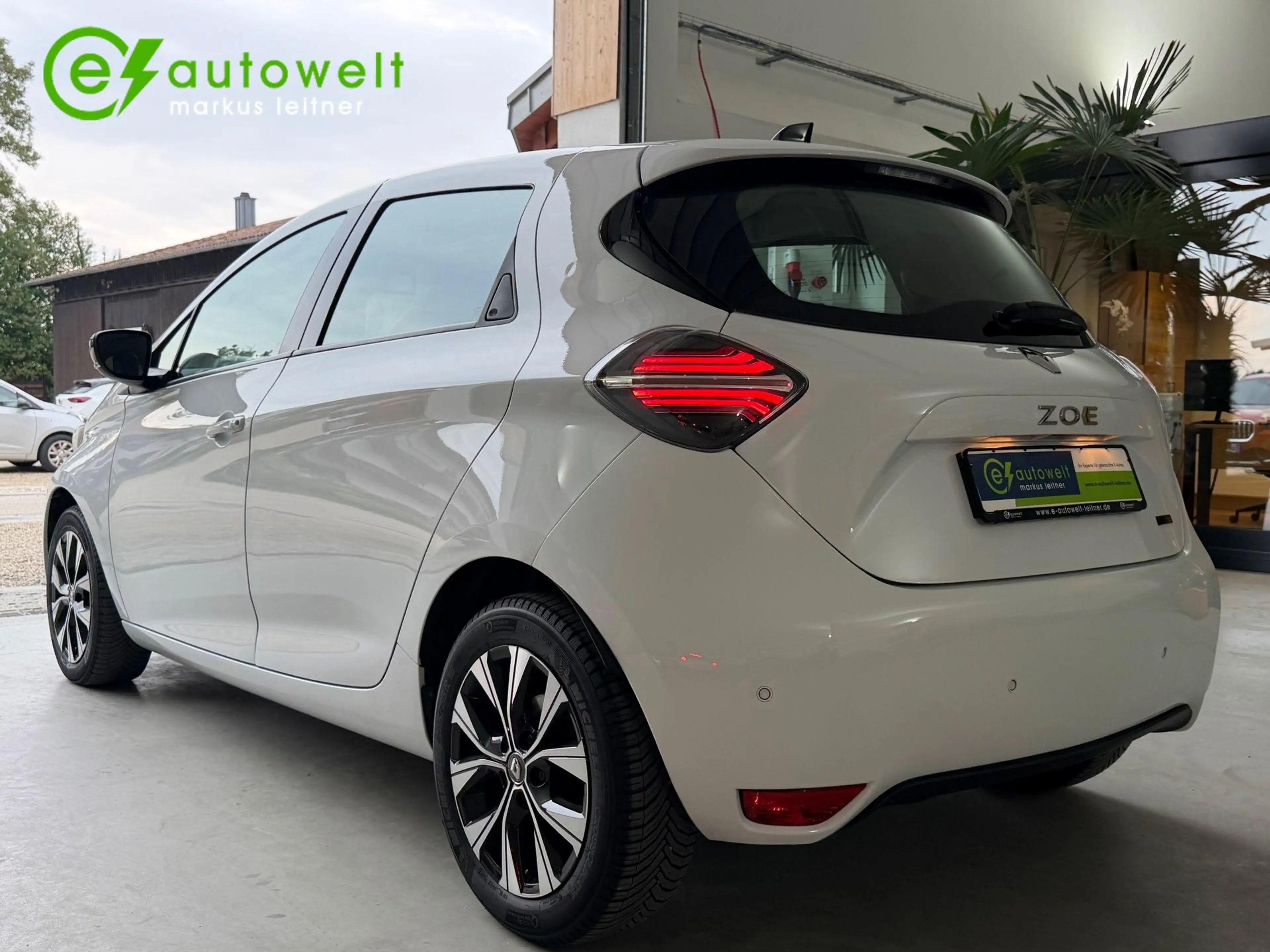 Renault ZOE Evolution R135 Z.E.50 CCS Winterpaket — photo 6