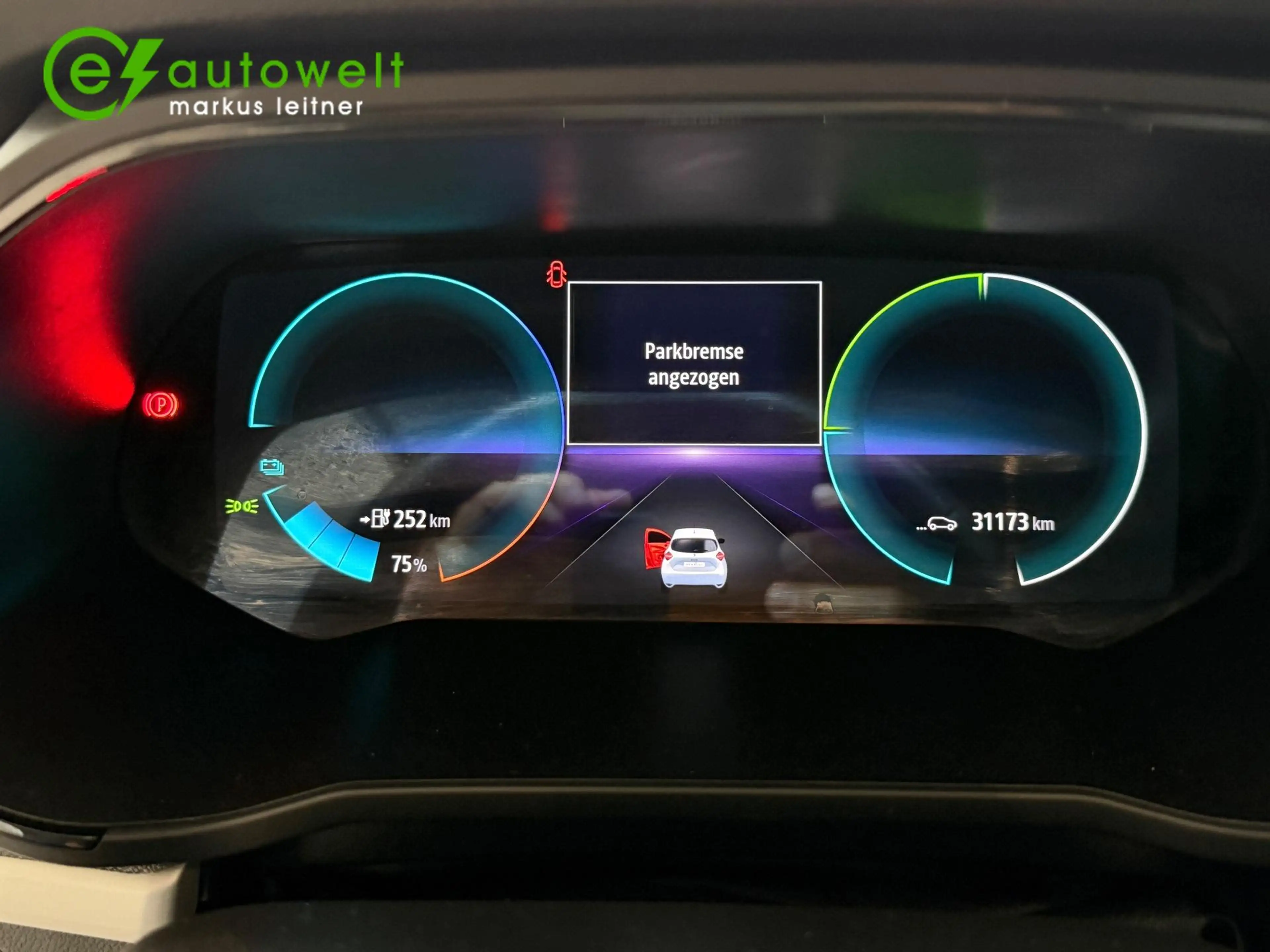 Renault ZOE Evolution R135 Z.E.50 CCS Winterpaket — photo 11