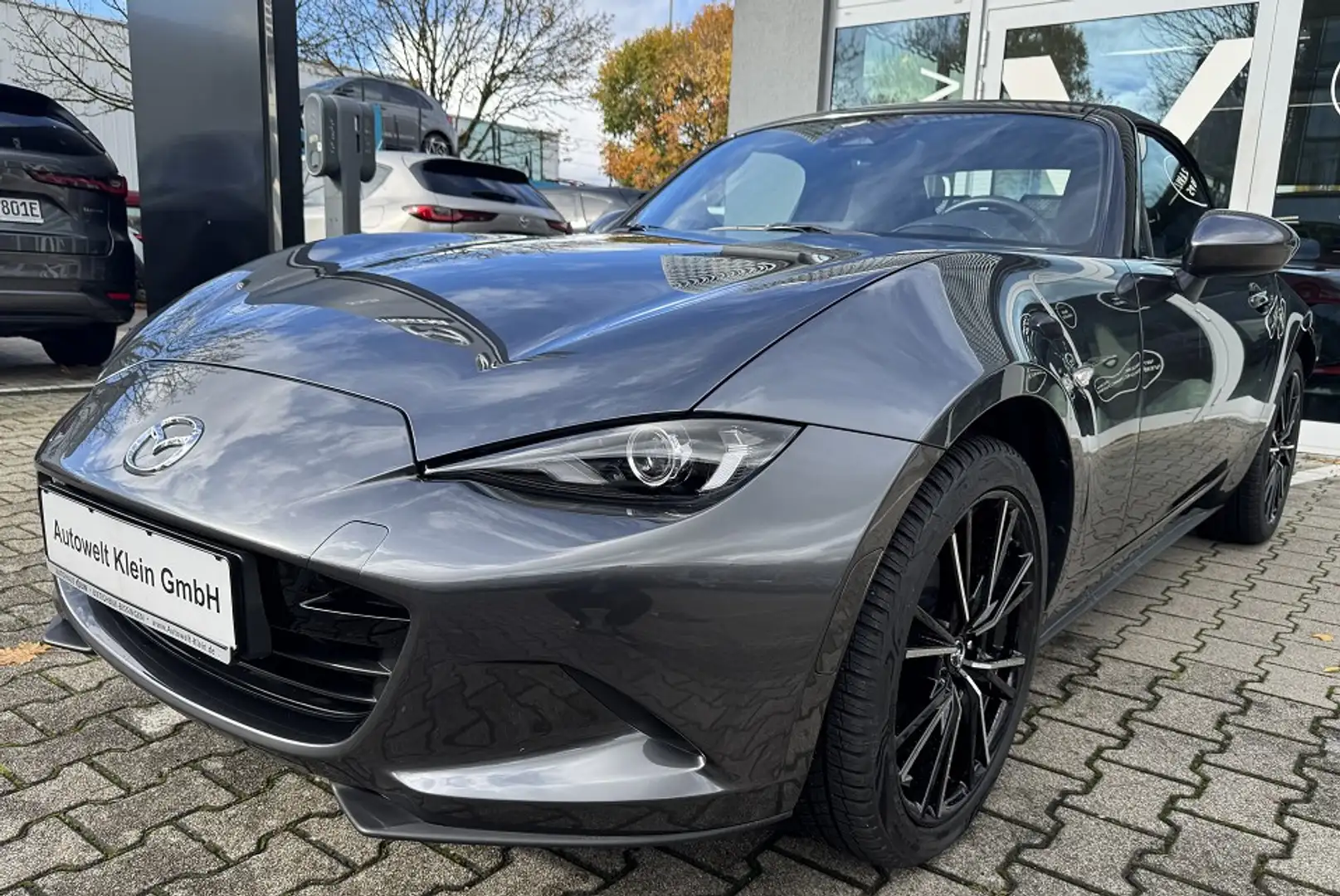 Mazda MX-5 2.0L SKYACTIV-G 184 6MT RWD Exclusive-line Grau - 1
