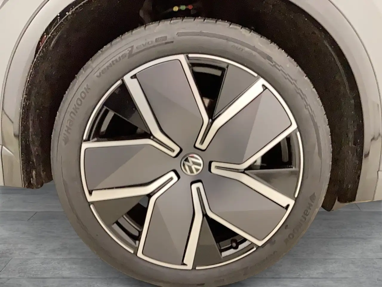 Volkswagen Tiguan Sport TDI DSG 5