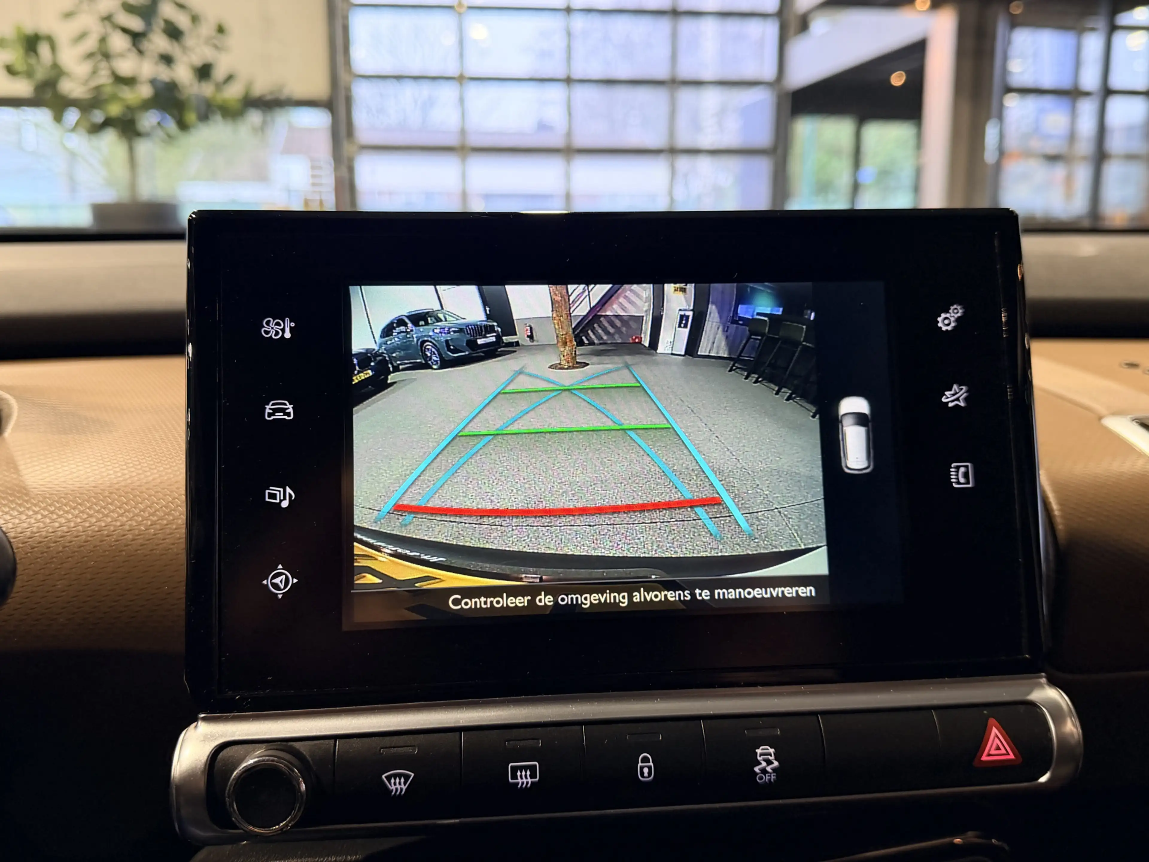 Citroen C4 Cactus 1.2 PureTech Business Plus Panorama | Camera | Nav — photo 19