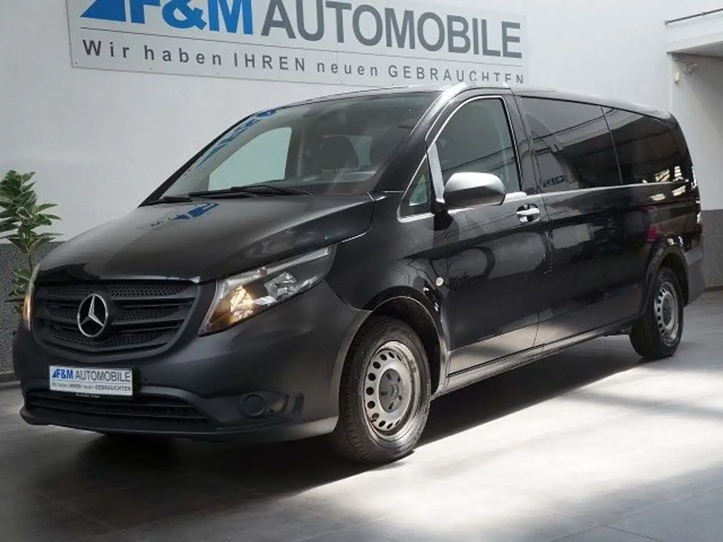 Mercedes-Benz Vito 116 CDI Tourer Ex-Lang Navi 9 Sitze AHK Schwarz - 2