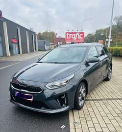 PHEV 1.6 Business Line Full Options TVa dedictible