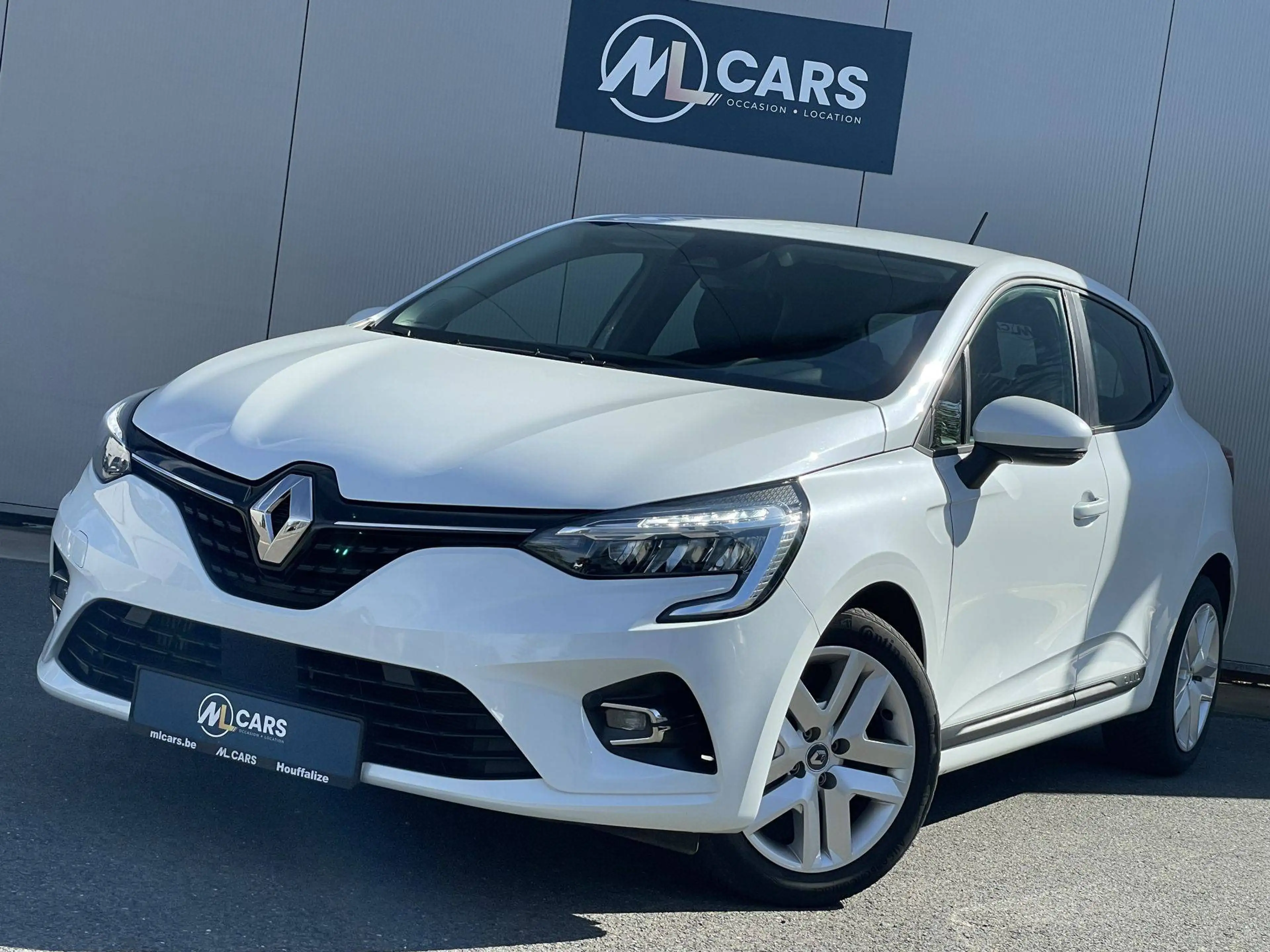 Renault Clio — photo 10